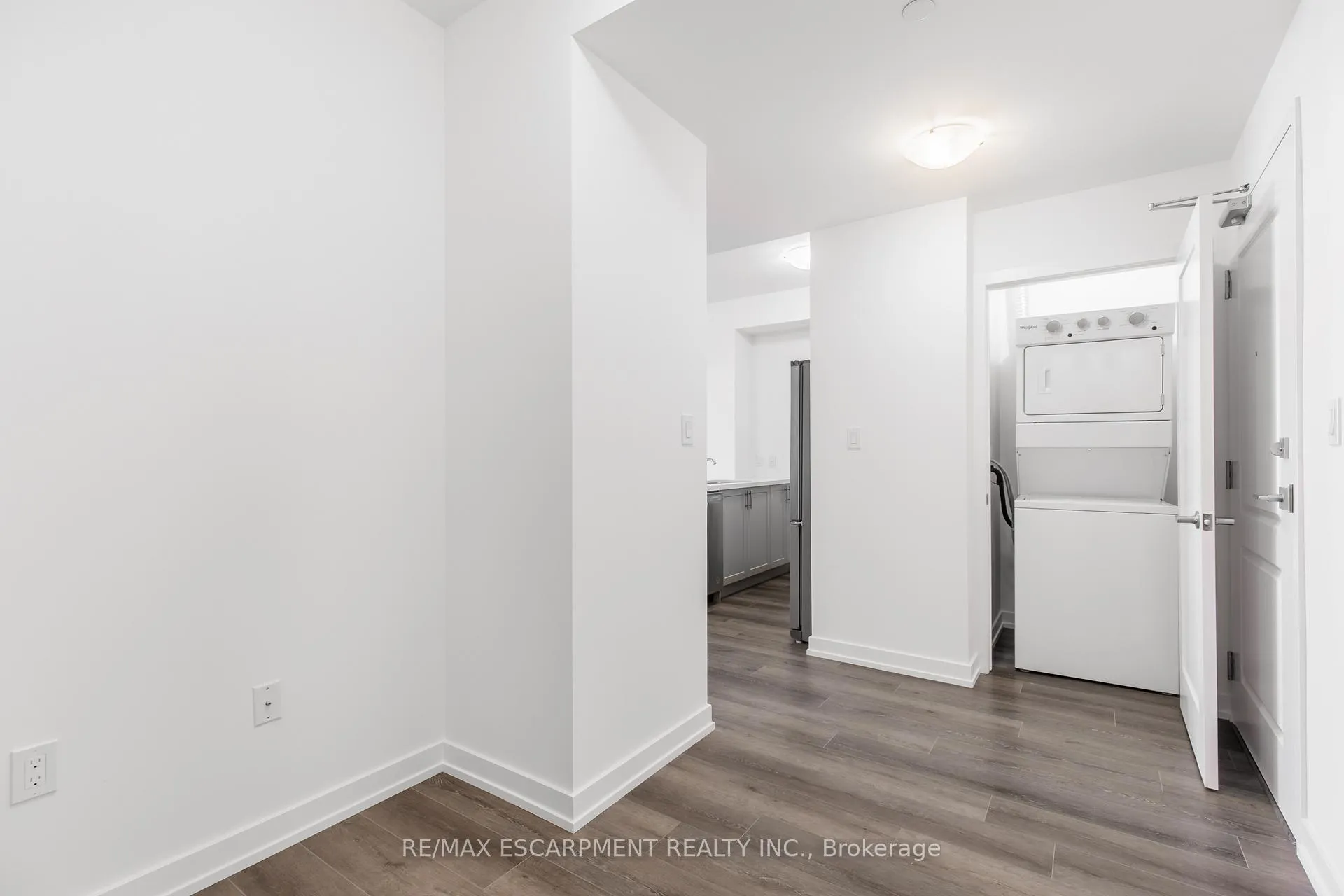Photo 10 of Unit 336, 10 Mallard Trail, Hamilton, Waterdown — HOMEH