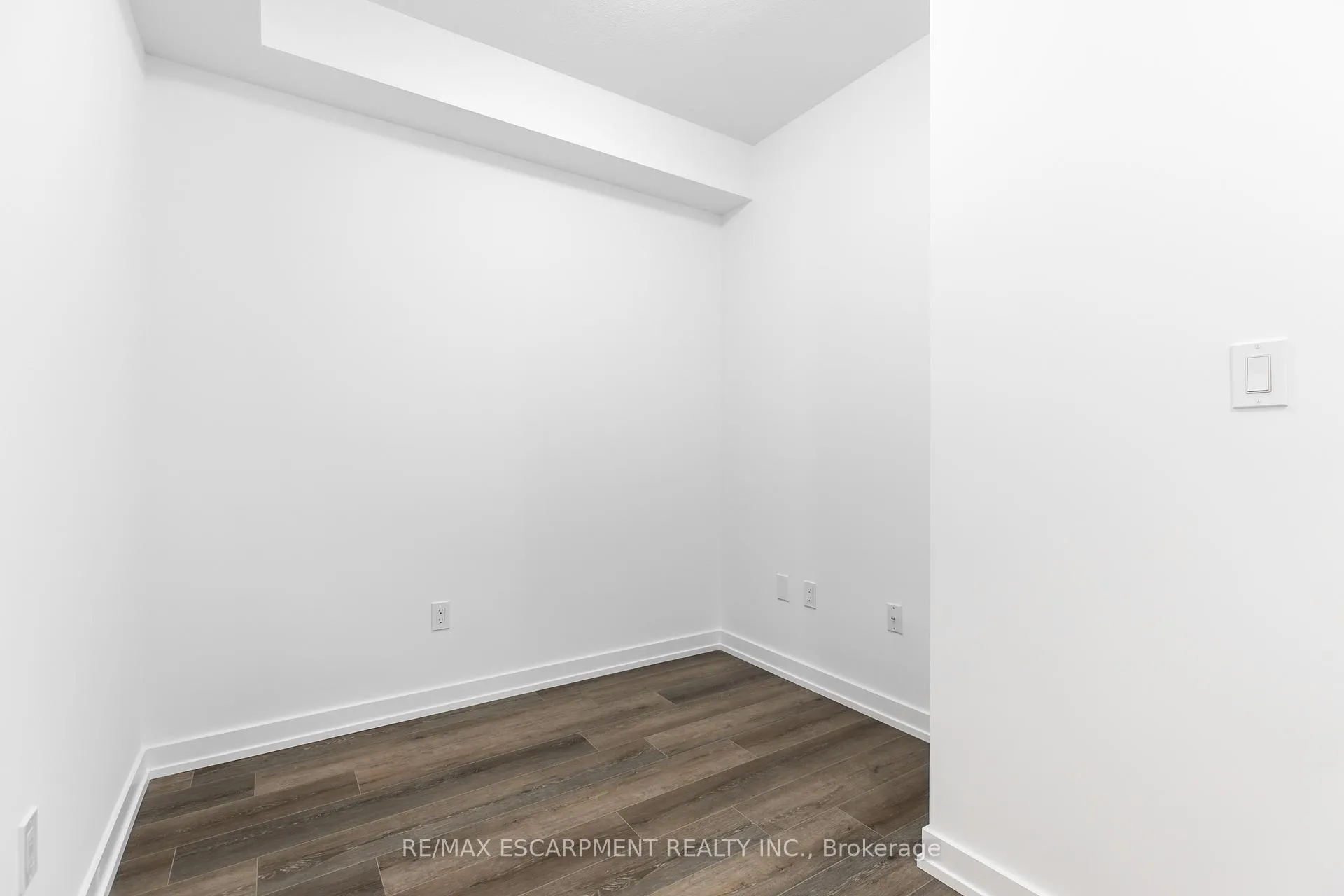 Photo 12 of Unit 336, 10 Mallard Trail, Hamilton, Waterdown — HOMEH