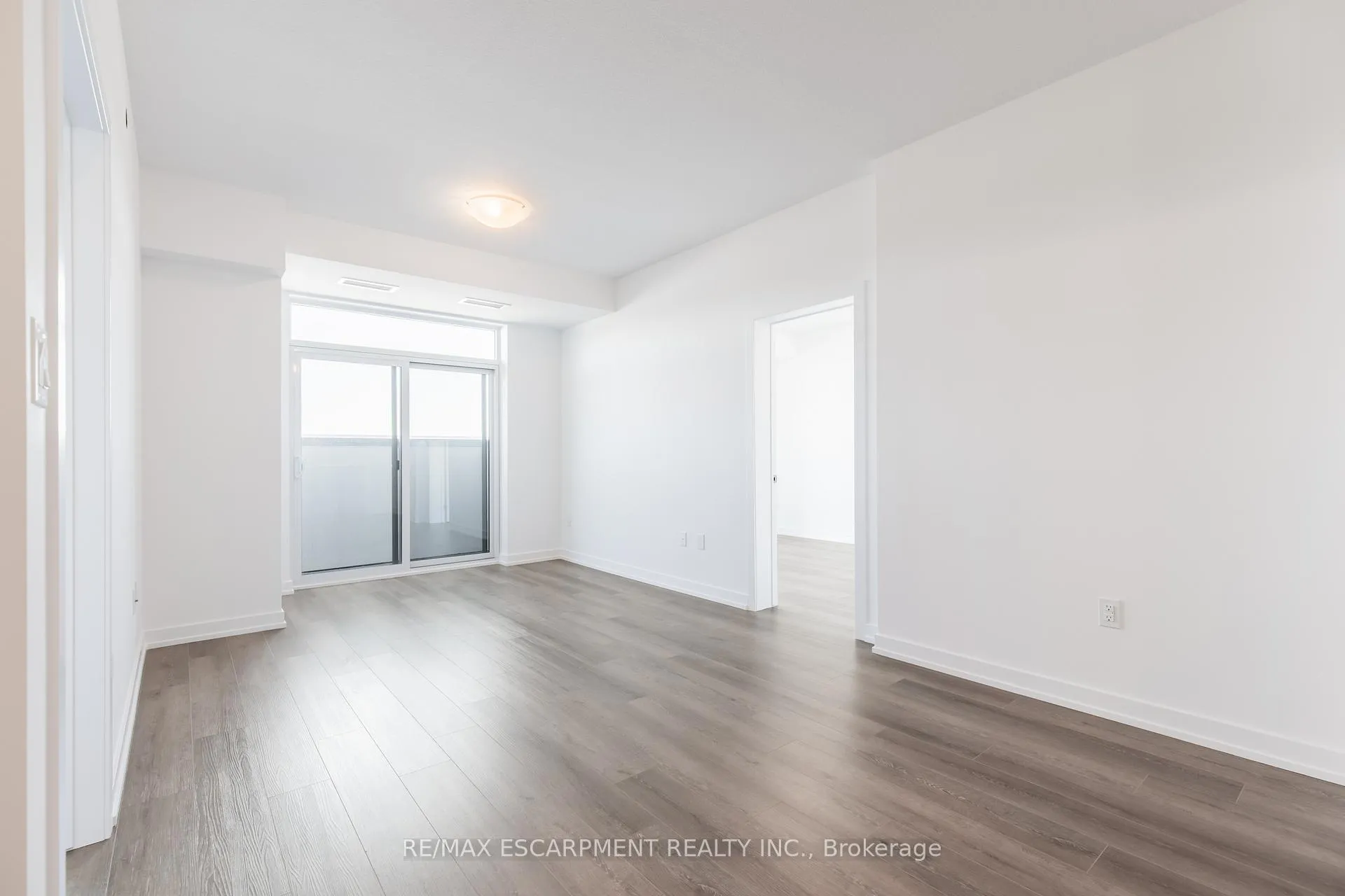 Photo 14 of Unit 336, 10 Mallard Trail, Hamilton, Waterdown — HOMEH