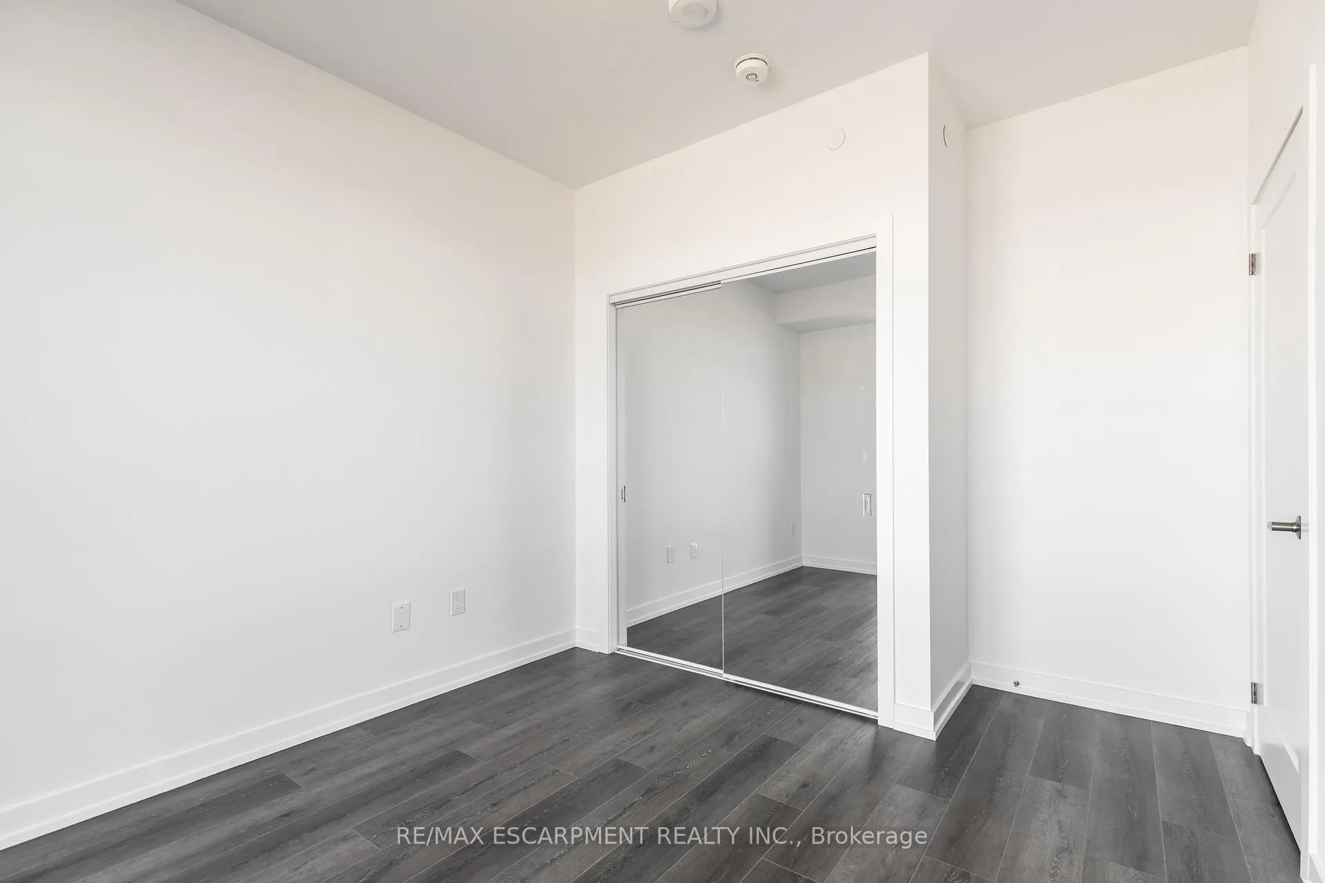 Photo 17 of Unit 336, 10 Mallard Trail, Hamilton, Waterdown — HOMEH