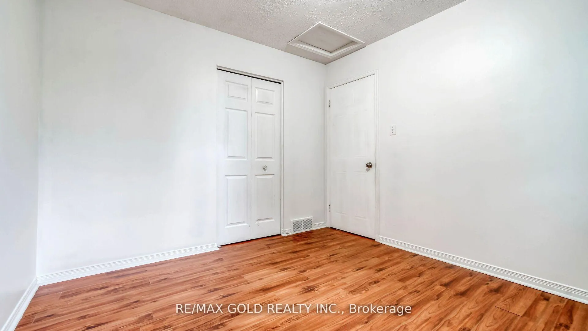 Photo 14 of 222 Fleming Drive, London, East D — HOMEH