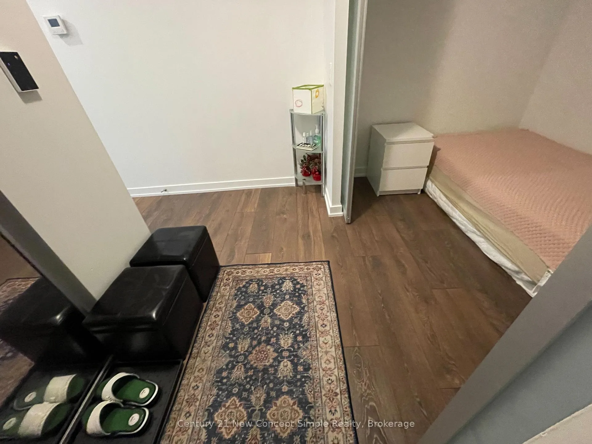 Photo 5 of Unit 302, 609 Avenue Road, Toronto, Yonge-St. Clair — HOMEH