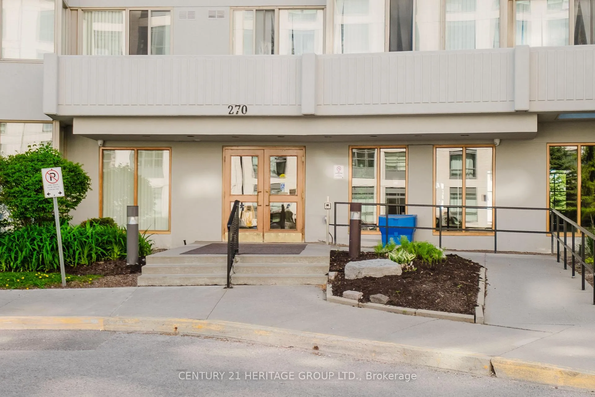 Photo 2 of Unit 209, 270 Davis Drive, Newmarket, Central Newmarket — HOMEH
