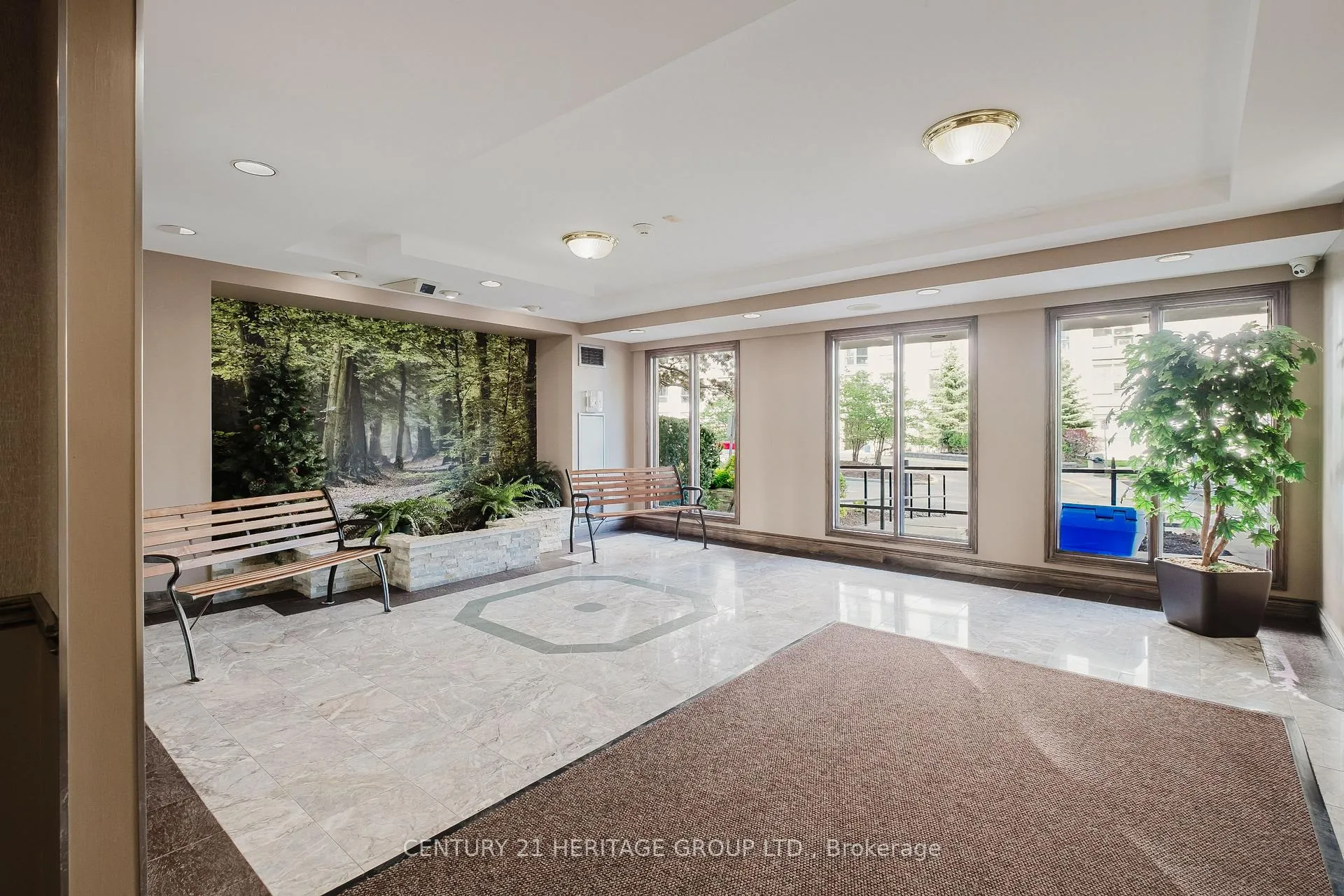 Photo 4 of Unit 209, 270 Davis Drive, Newmarket, Central Newmarket — HOMEH