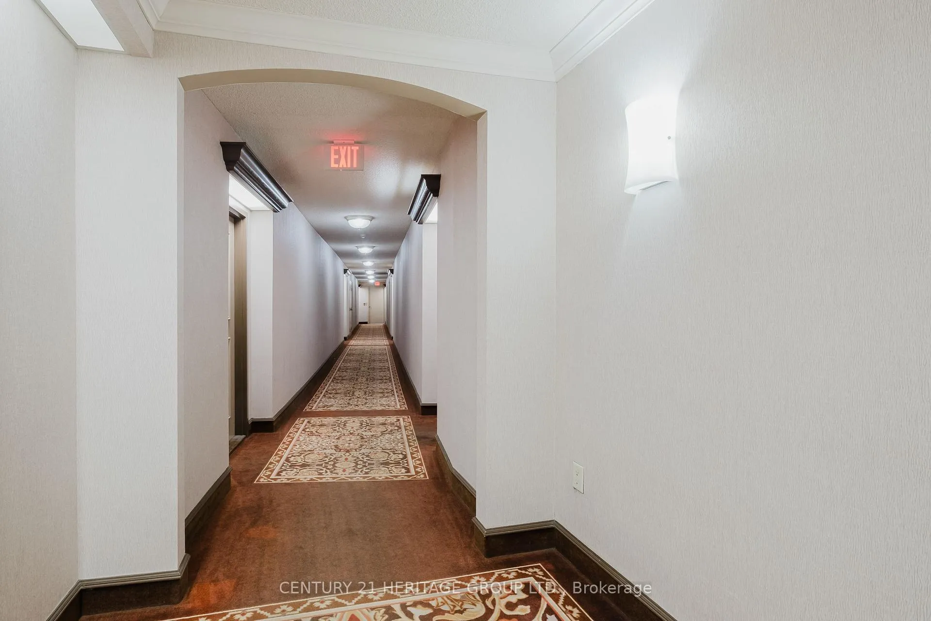 Photo 6 of Unit 209, 270 Davis Drive, Newmarket, Central Newmarket — HOMEH