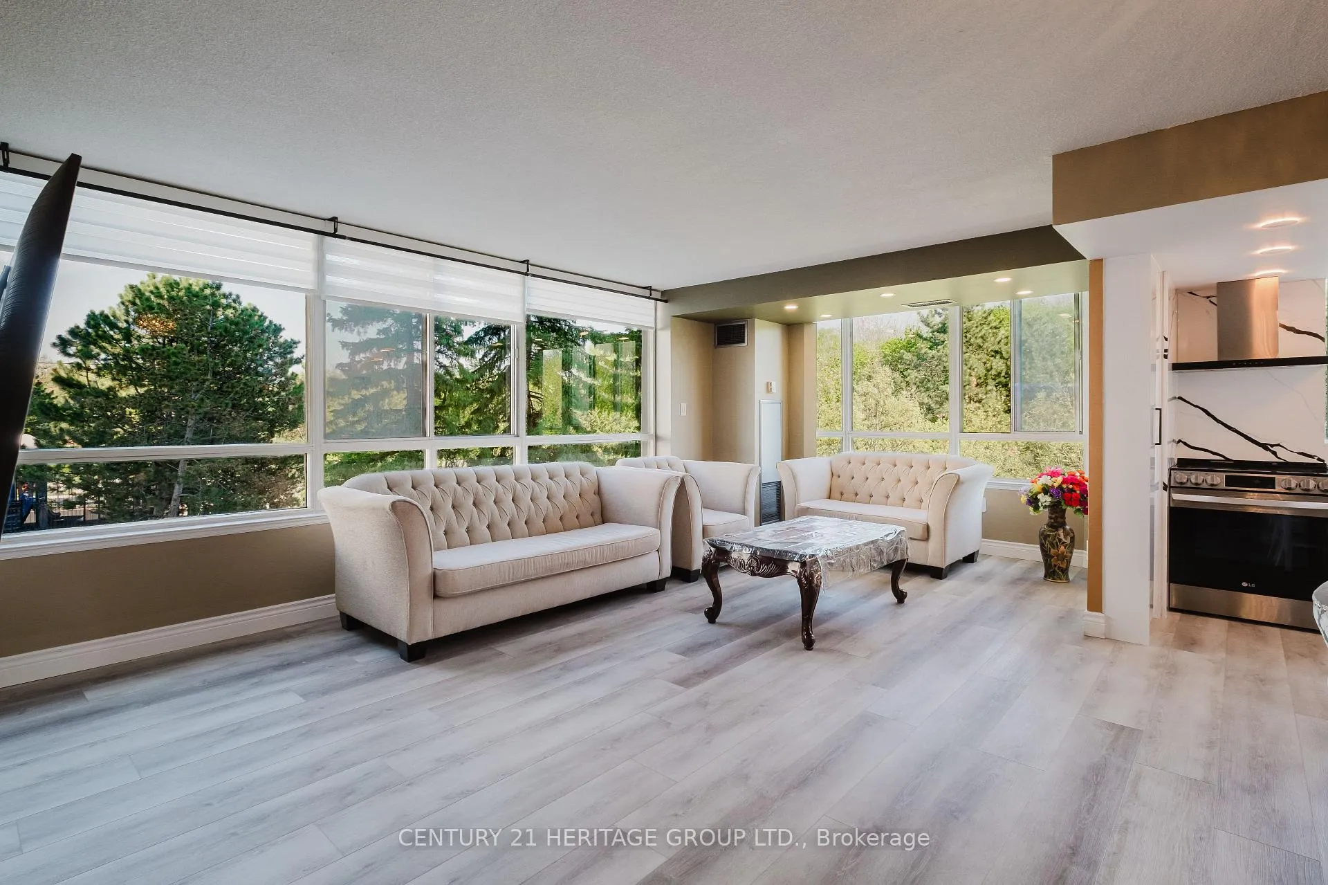 Photo 7 of Unit 209, 270 Davis Drive, Newmarket, Central Newmarket — HOMEH