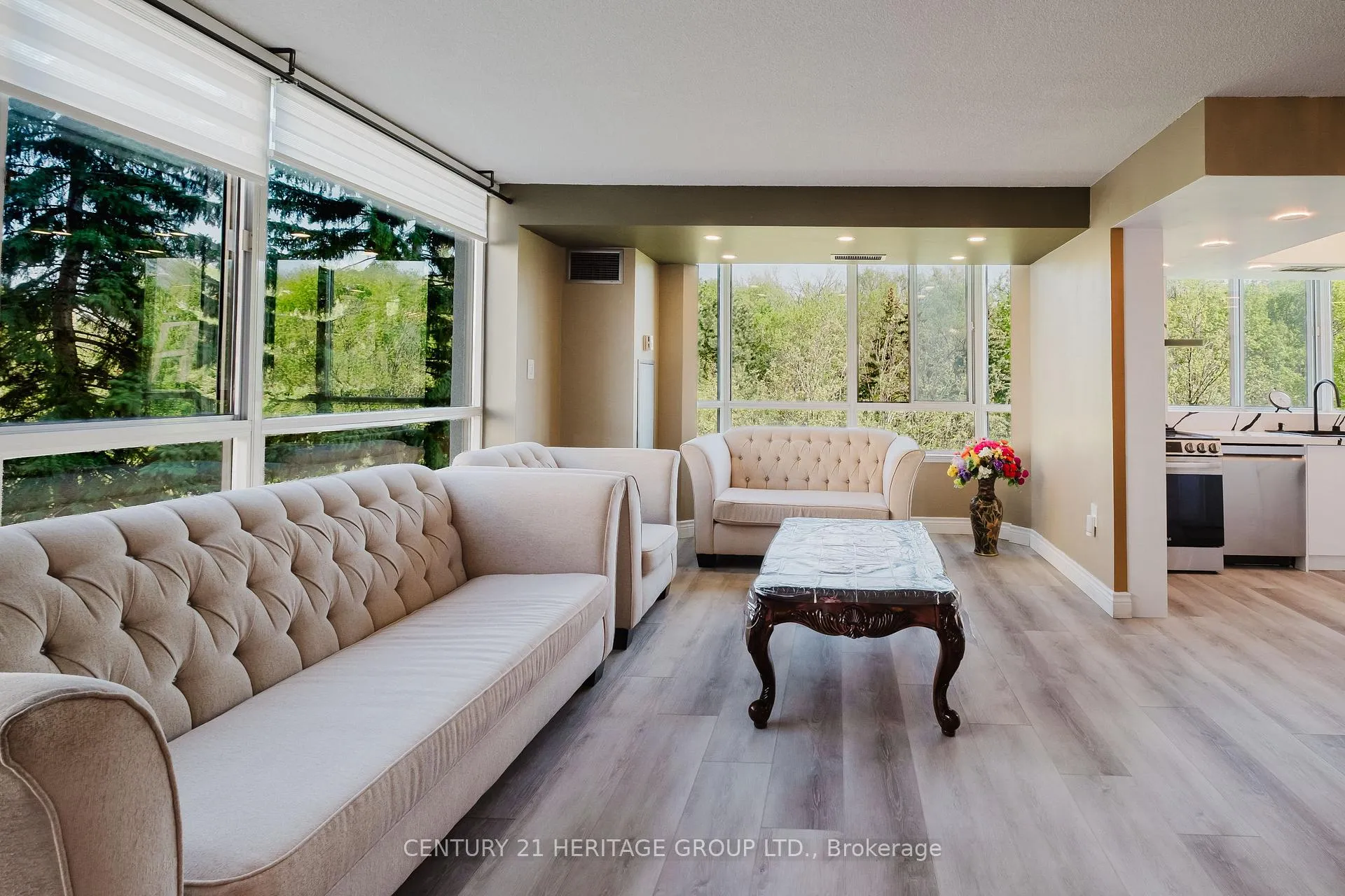 Photo 8 of Unit 209, 270 Davis Drive, Newmarket, Central Newmarket — HOMEH