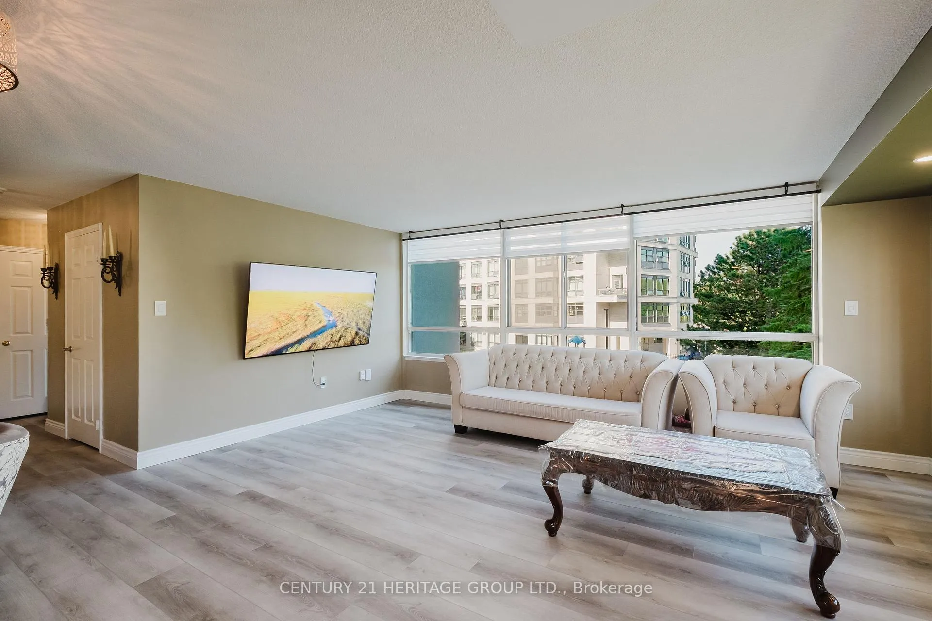 Photo 13 of Unit 209, 270 Davis Drive, Newmarket, Central Newmarket — HOMEH
