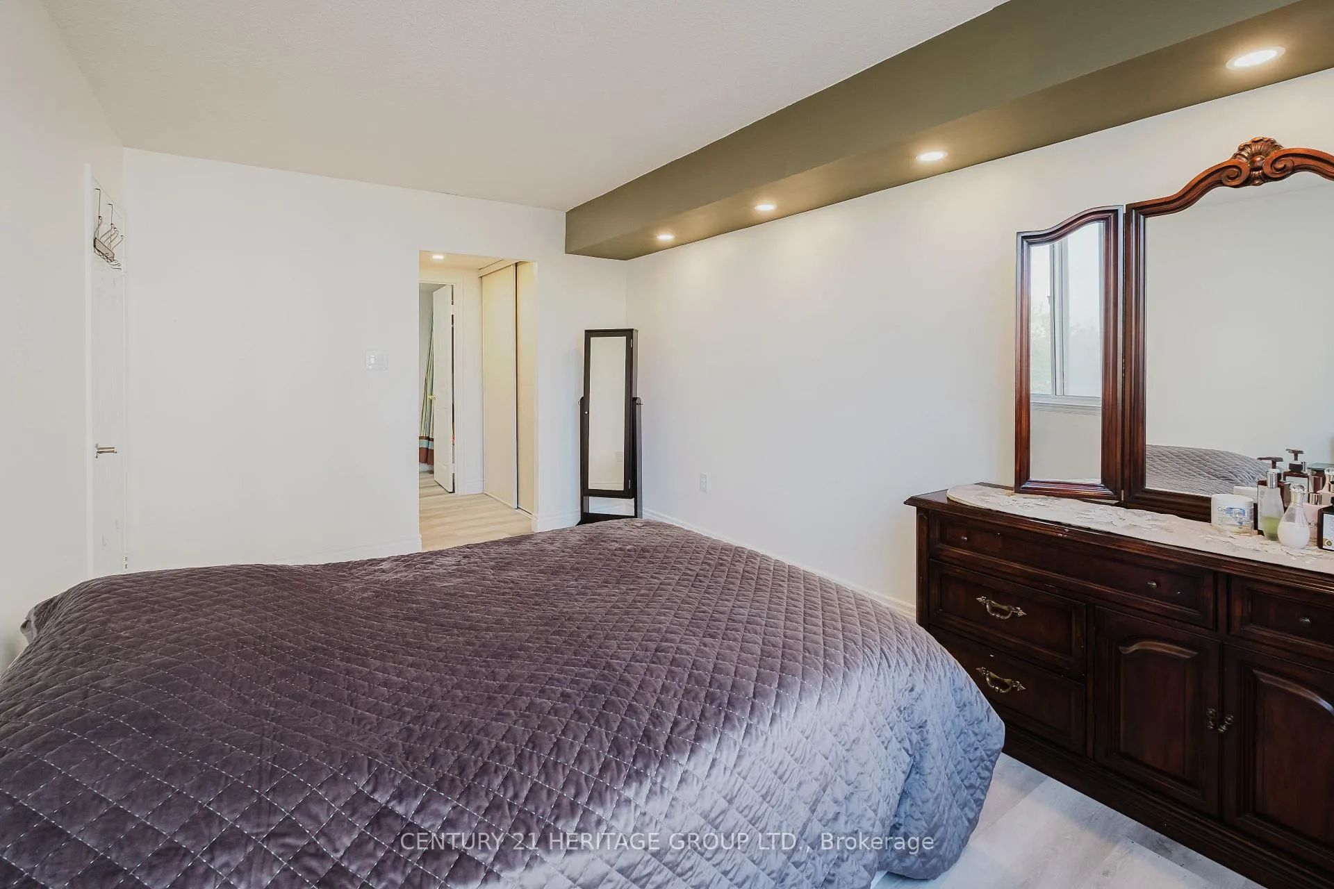 Photo 22 of Unit 209, 270 Davis Drive, Newmarket, Central Newmarket — HOMEH
