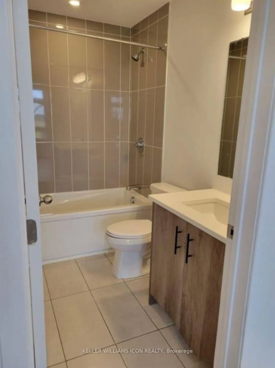 Photo 7 of Unit H, 35 Overberg Way, Ottawa, Kanata - Emerald Meadows/Trailwest — HOMEH