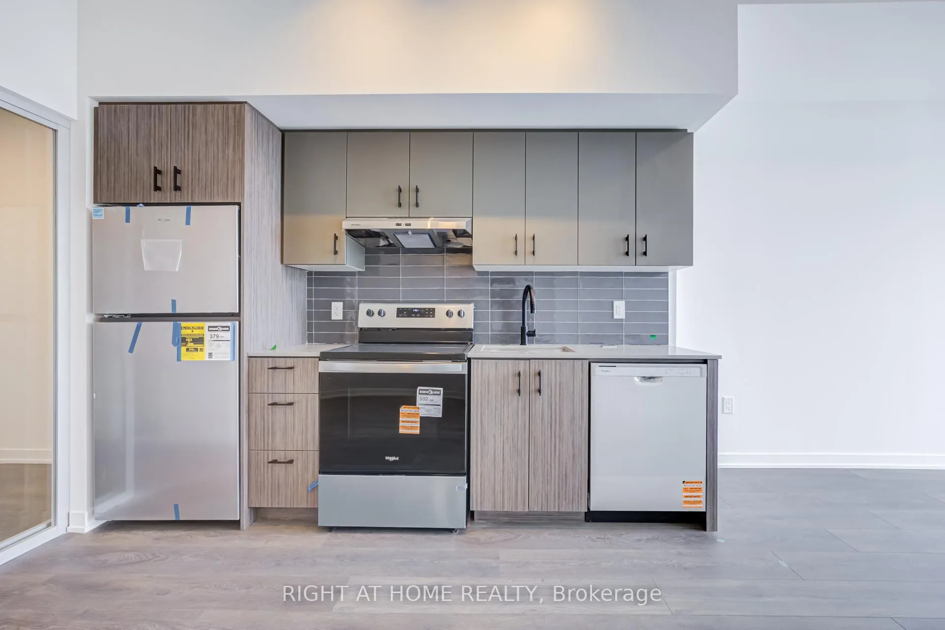 Photo 7 of Unit C1605, 4878 Powers Common, Burlington, Alton — HOMEH