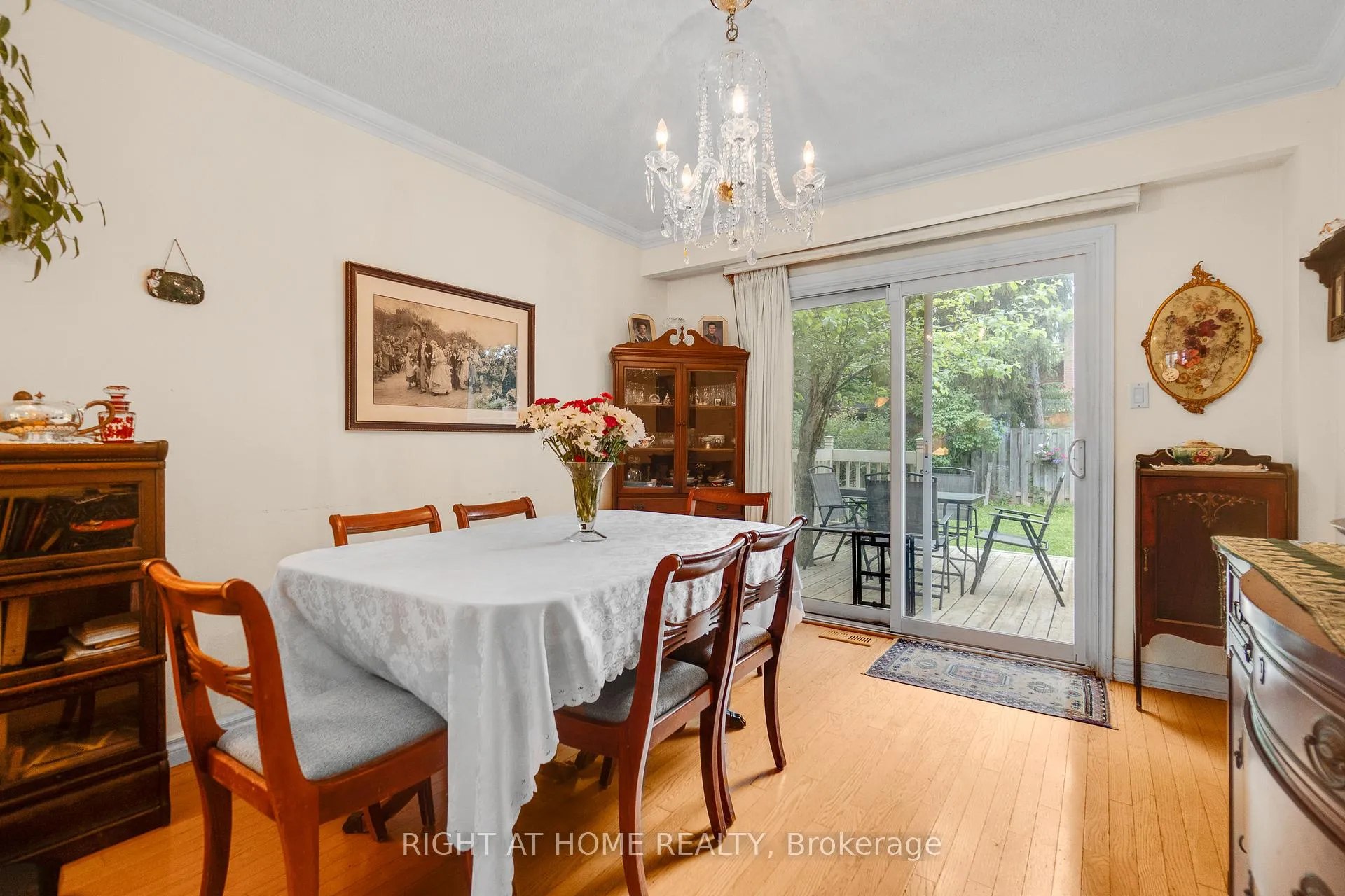 Photo 15 of 1093 Montgomery Drive, Oakville, Glen Abbey — HOMEH