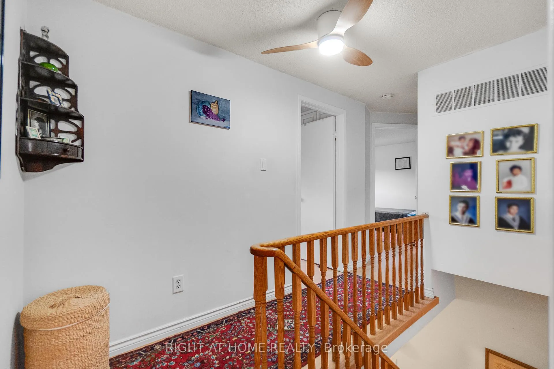 Photo 24 of 1093 Montgomery Drive, Oakville, Glen Abbey — HOMEH