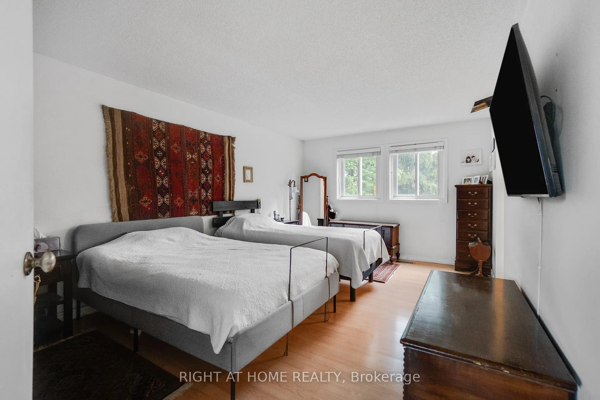 Photo 25 of 1093 Montgomery Drive, Oakville, Glen Abbey — HOMEH