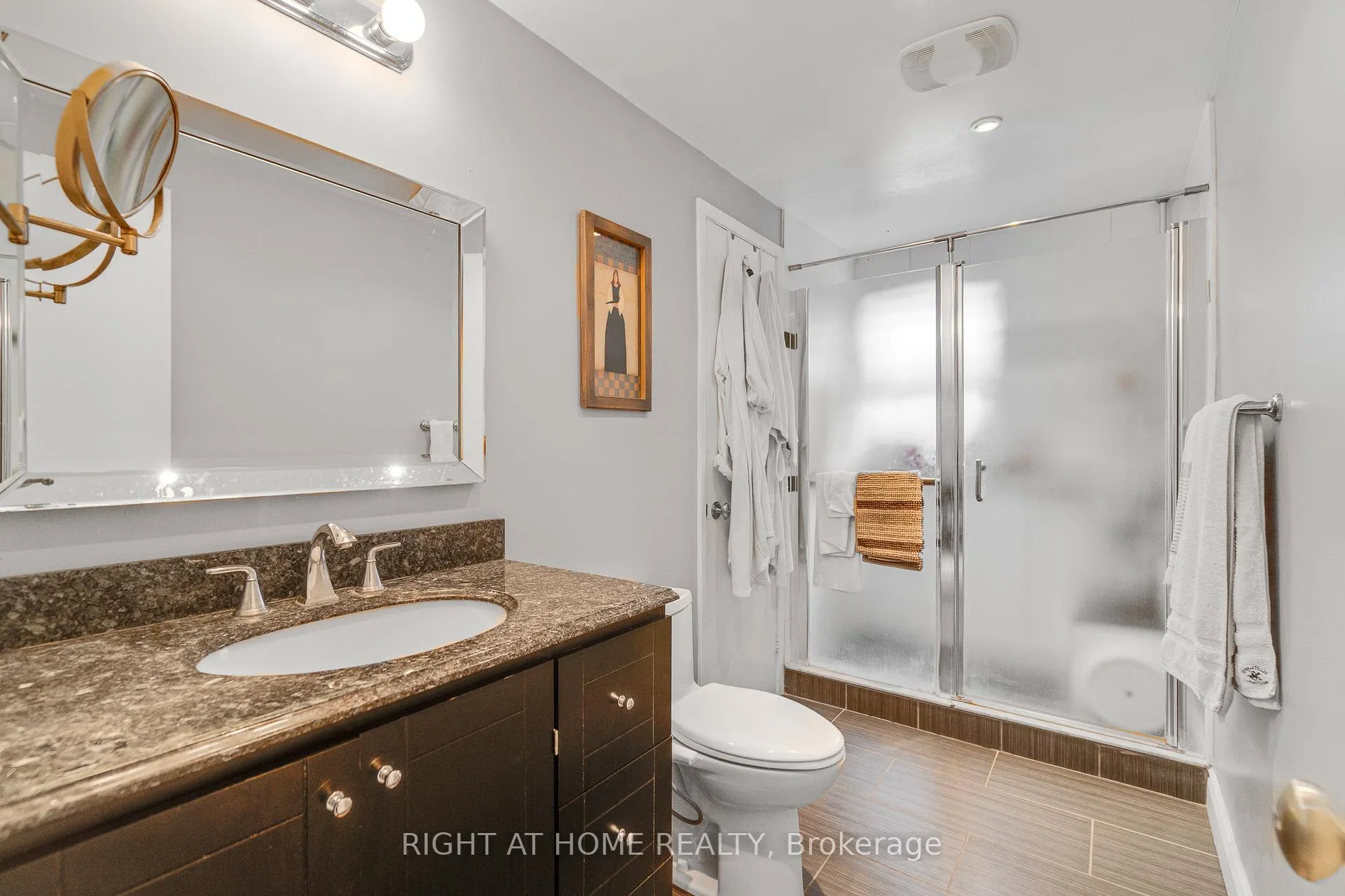 Photo 34 of 1093 Montgomery Drive, Oakville, Glen Abbey — HOMEH