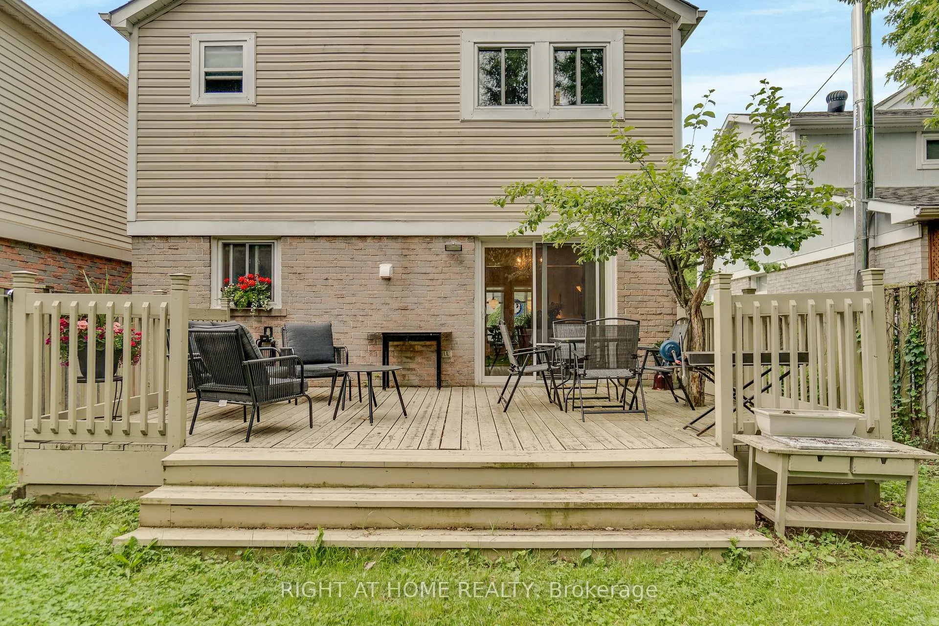 Photo 40 of 1093 Montgomery Drive, Oakville, Glen Abbey — HOMEH