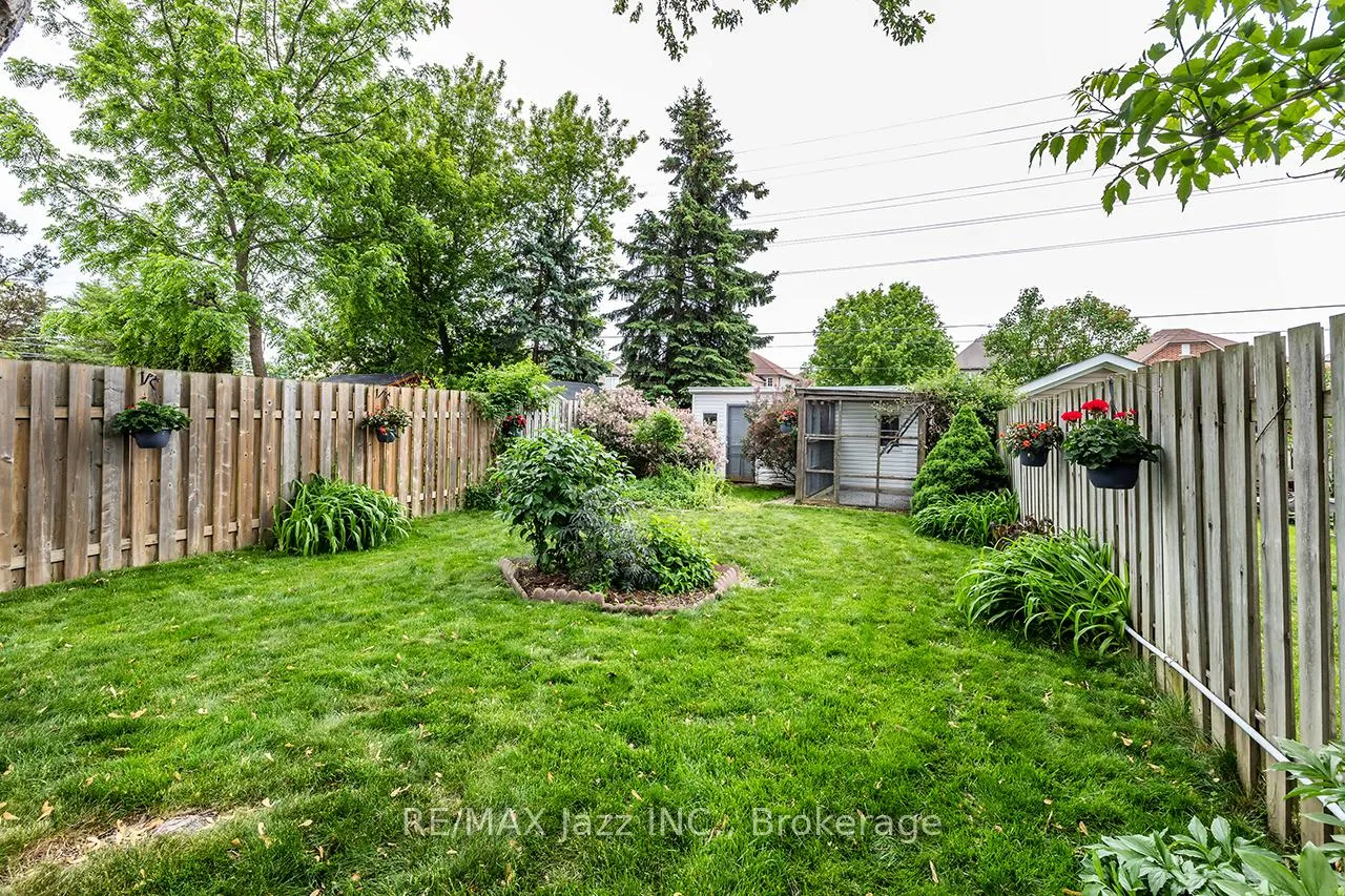 Photo 23 of 11 Chance Court, Clarington, Bowmanville — HOMEH