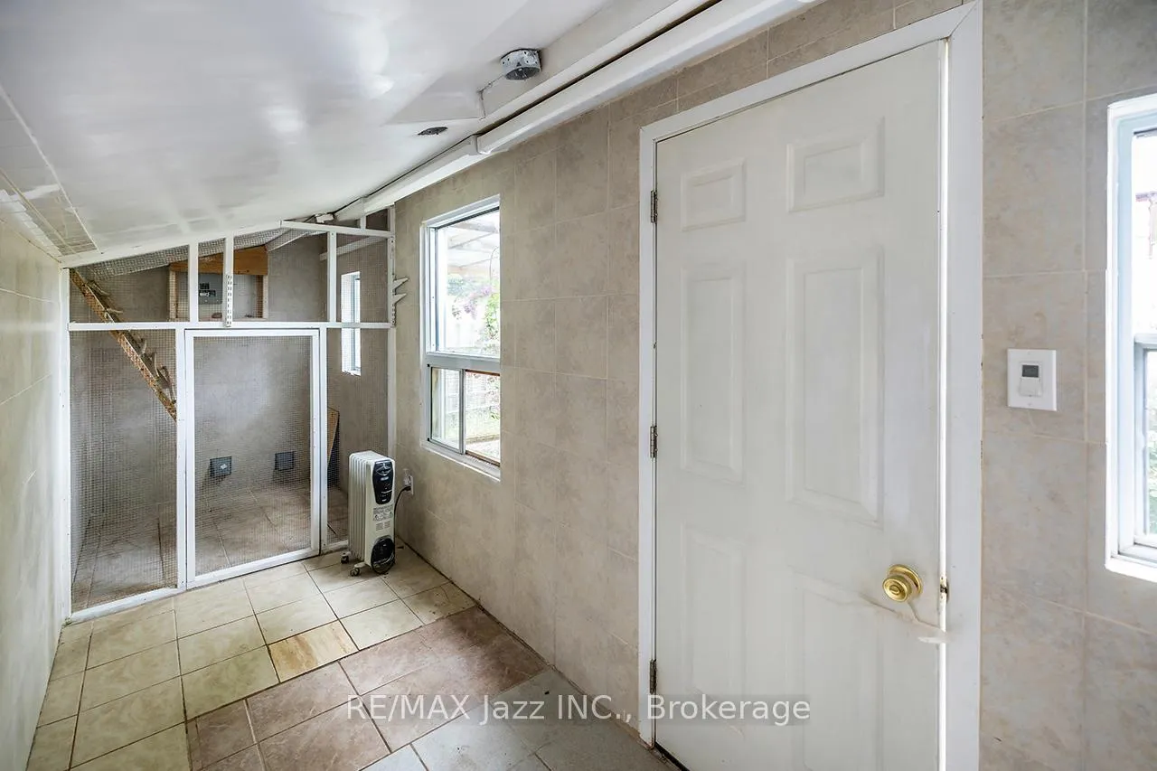 Photo 28 of 11 Chance Court, Clarington, Bowmanville — HOMEH