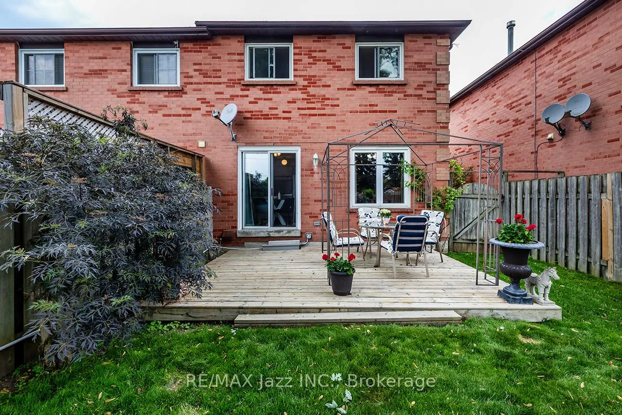 Photo 29 of 11 Chance Court, Clarington, Bowmanville — HOMEH