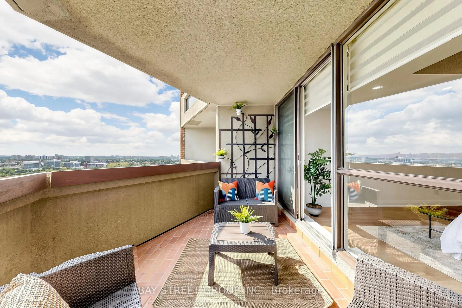 Photo 38 of Unit 2305, 85 Skymark Drive, North York, Hillcrest Village — HOMEH