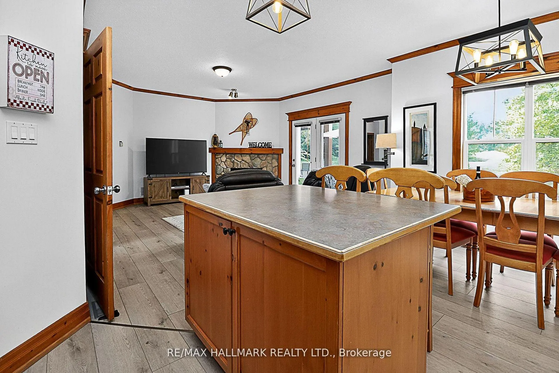 Photo 5 of Unit 101, 184 Snowbridge Way, Blue Mountains — HOMEH