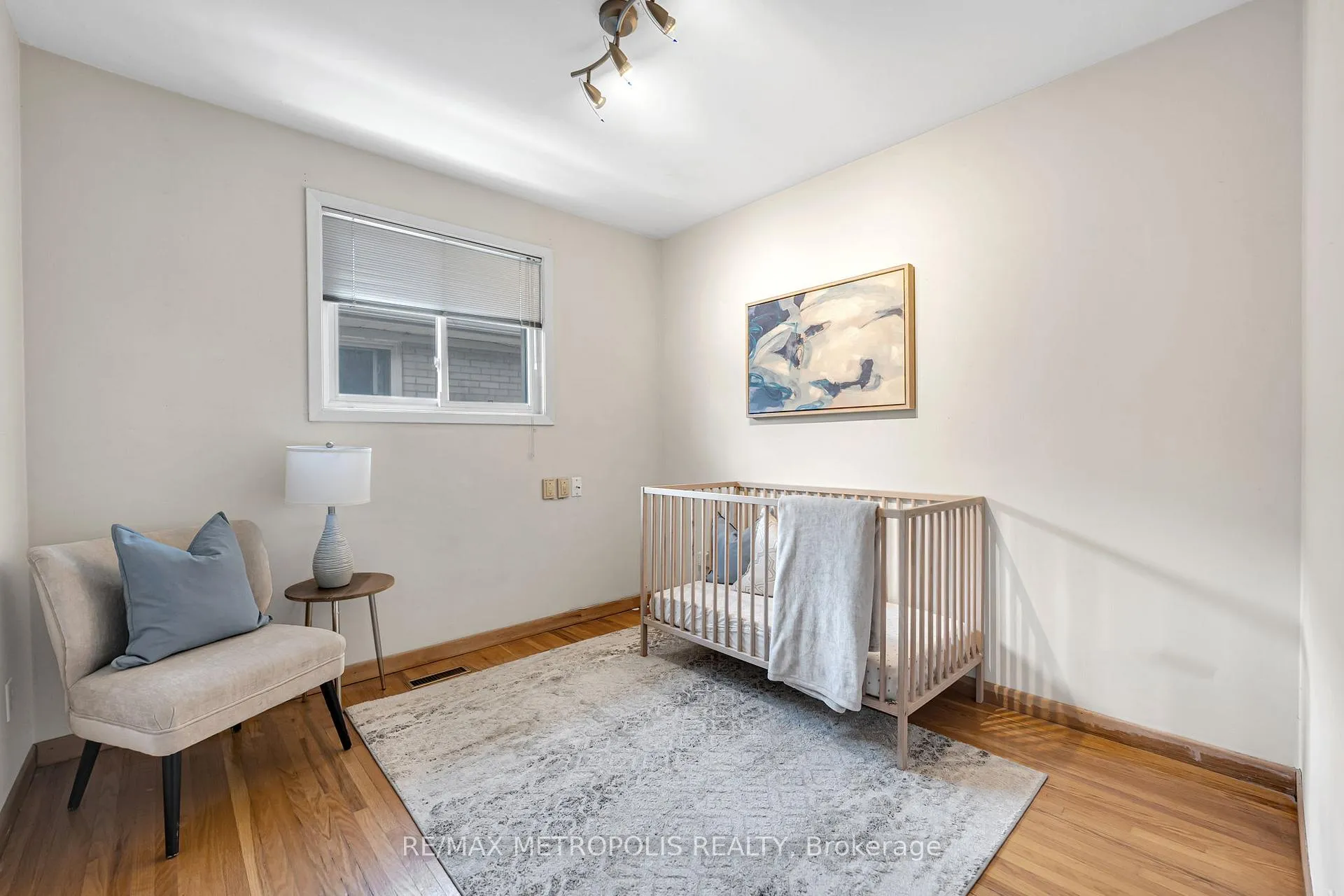 Photo 11 of 76 Harrington Crescent, North York, Bayview Woods-Steeles — HOMEH