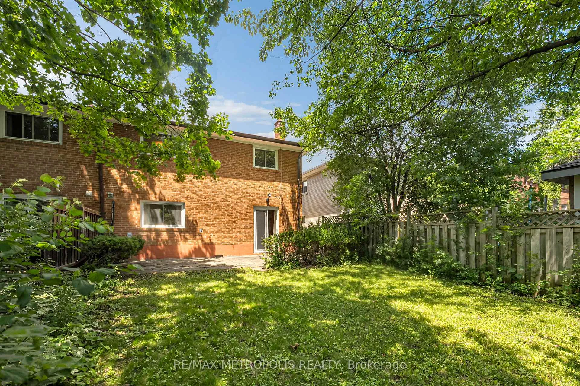 Photo 26 of 76 Harrington Crescent, North York, Bayview Woods-Steeles — HOMEH