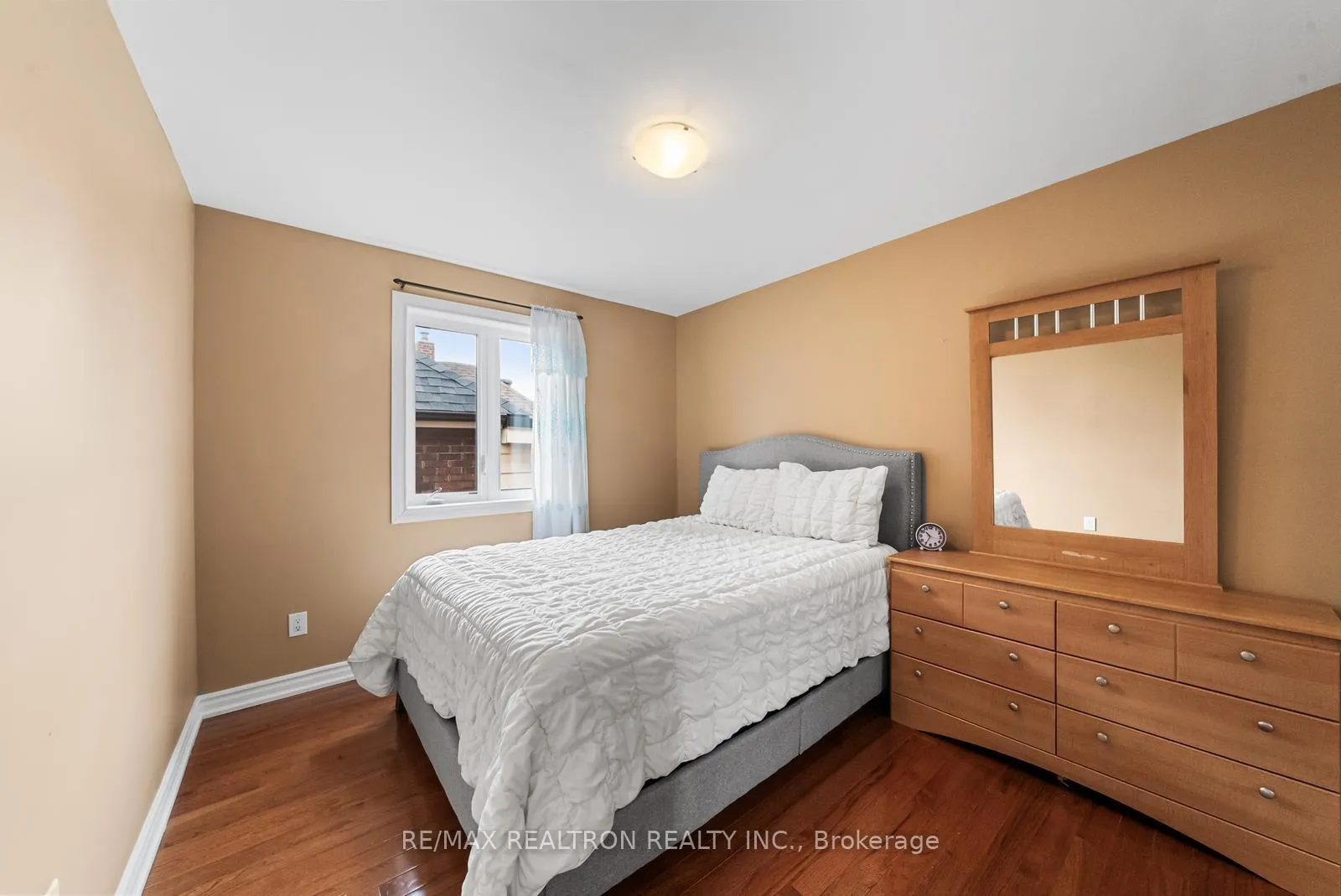 Photo 21 of 51 Rogers Road, Toronto, Oakwood Village — HOMEH