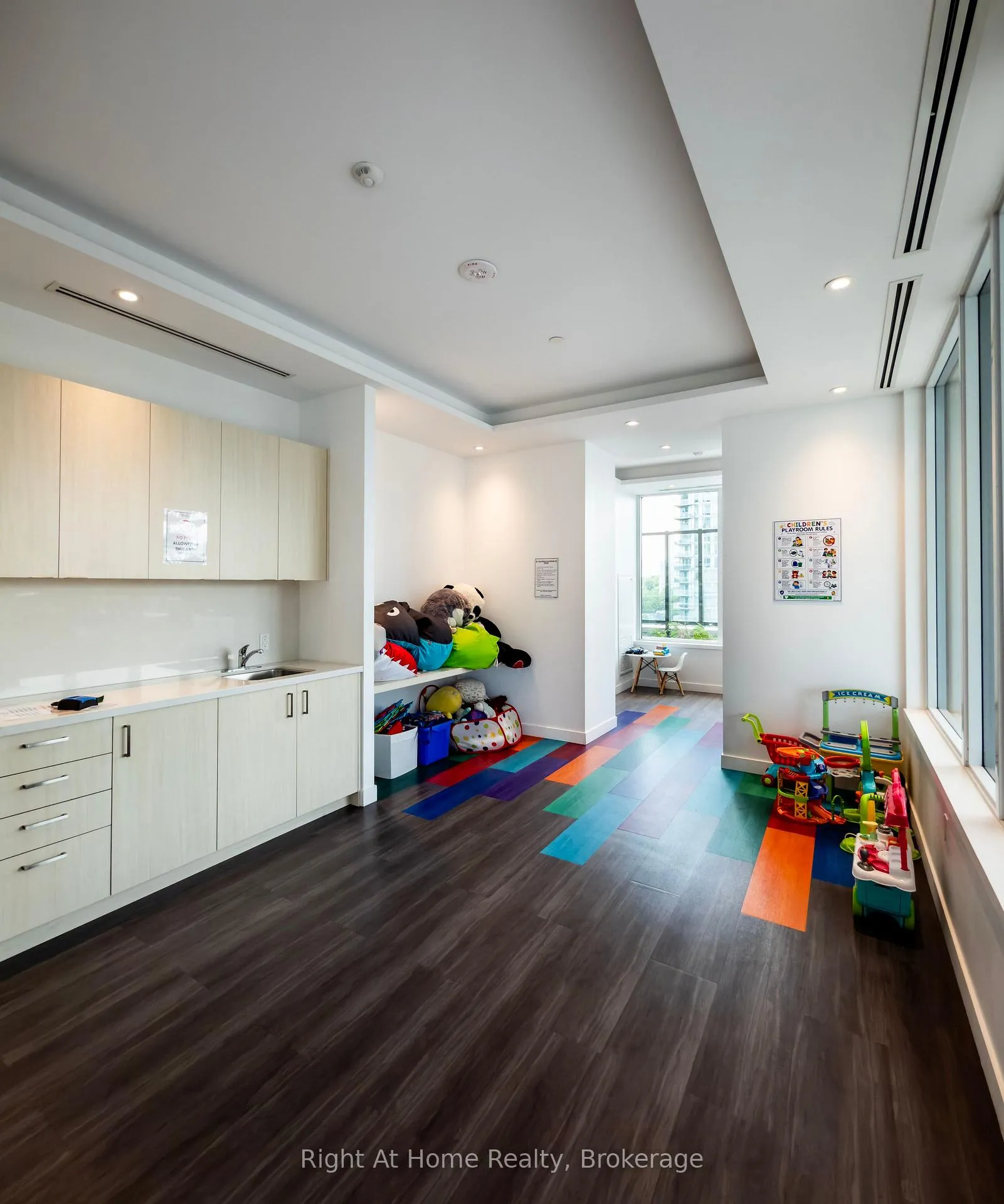 Photo 25 of Unit 2808, 1928 Lakeshore Boulevard W, Toronto, High Park-Swansea — HOMEH