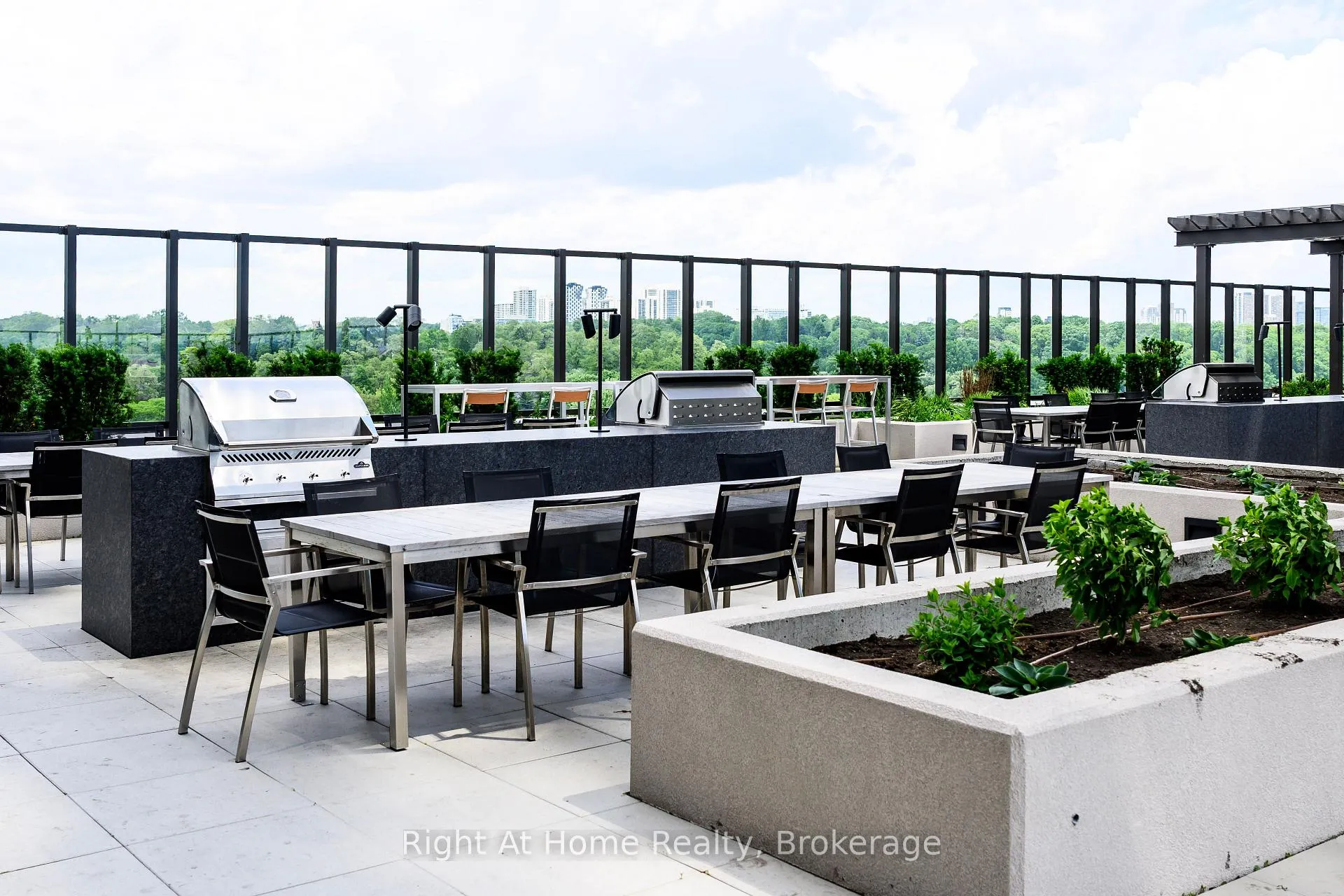 Photo 27 of Unit 2808, 1928 Lakeshore Boulevard W, Toronto, High Park-Swansea — HOMEH
