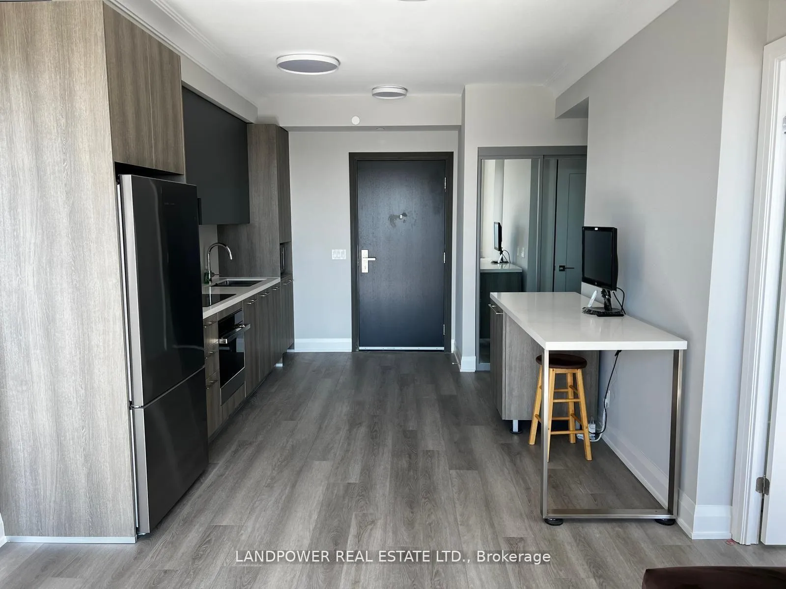 Photo 5 of Unit 3502, 8 Water Walk Drive S, Markham, Unionville — HOMEH