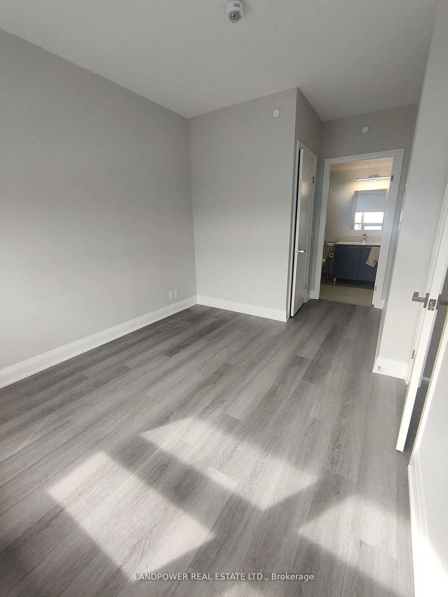 Photo 10 of Unit 3502, 8 Water Walk Drive S, Markham, Unionville — HOMEH