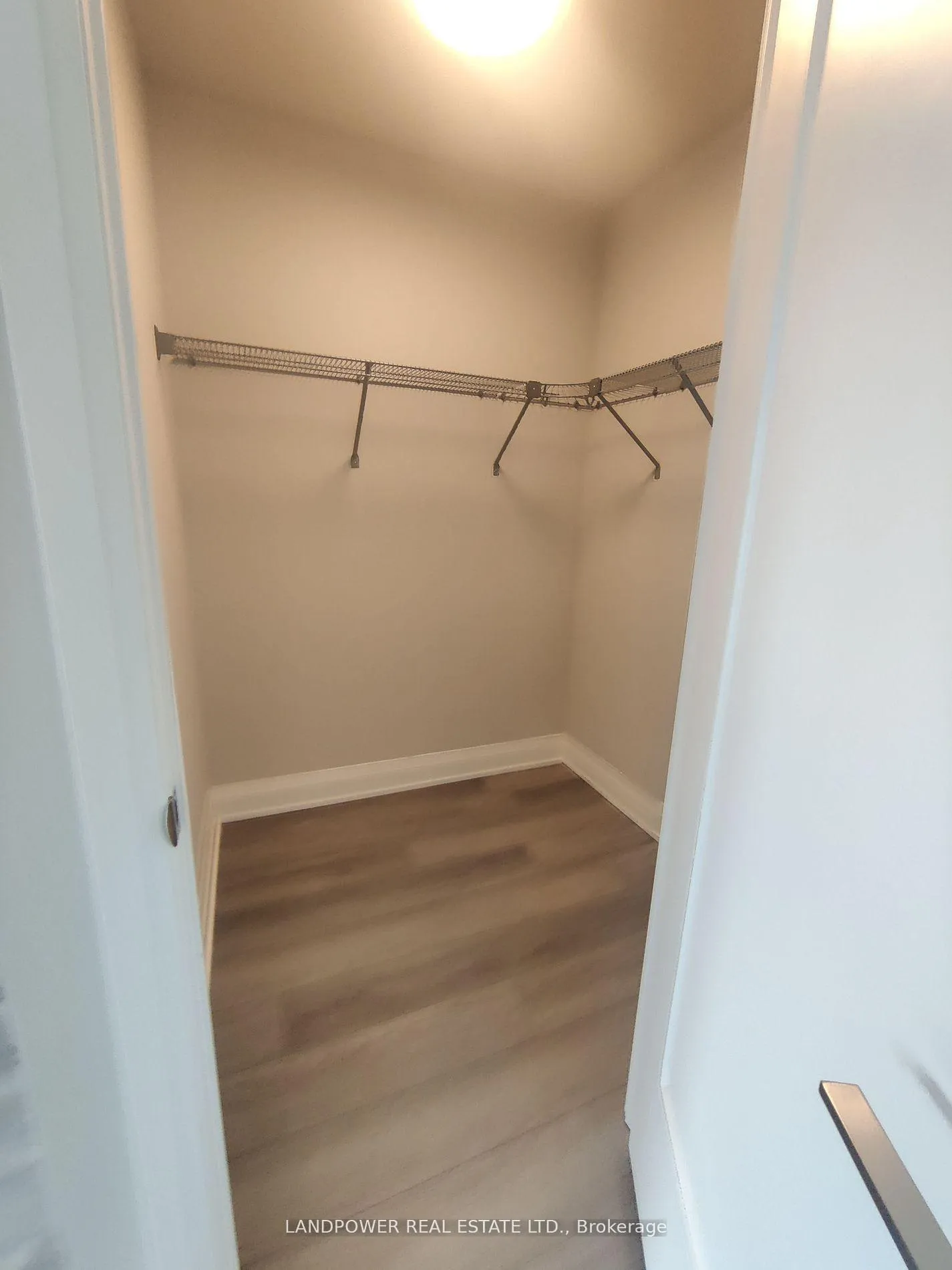 Photo 12 of Unit 3502, 8 Water Walk Drive S, Markham, Unionville — HOMEH