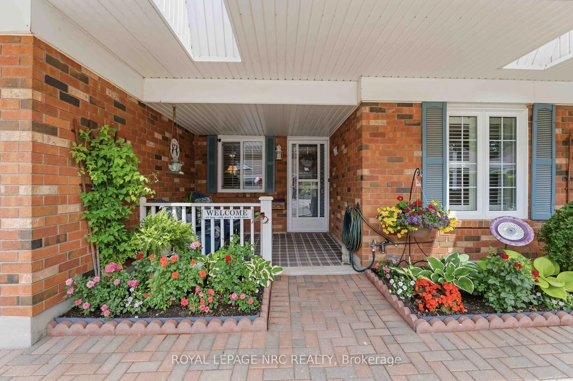 Front of 4122 Hazelnut Court