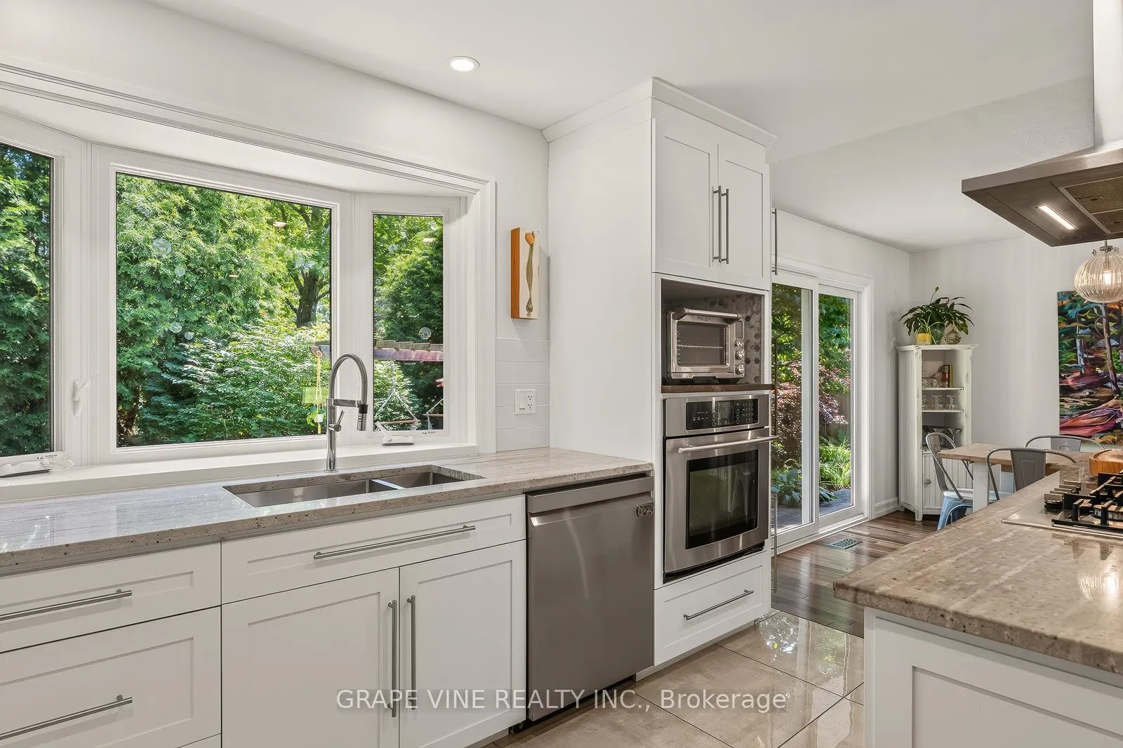 Photo 18 of 1961 Oakdean Crescent, Ottawa, Beacon Hill North — HOMEH