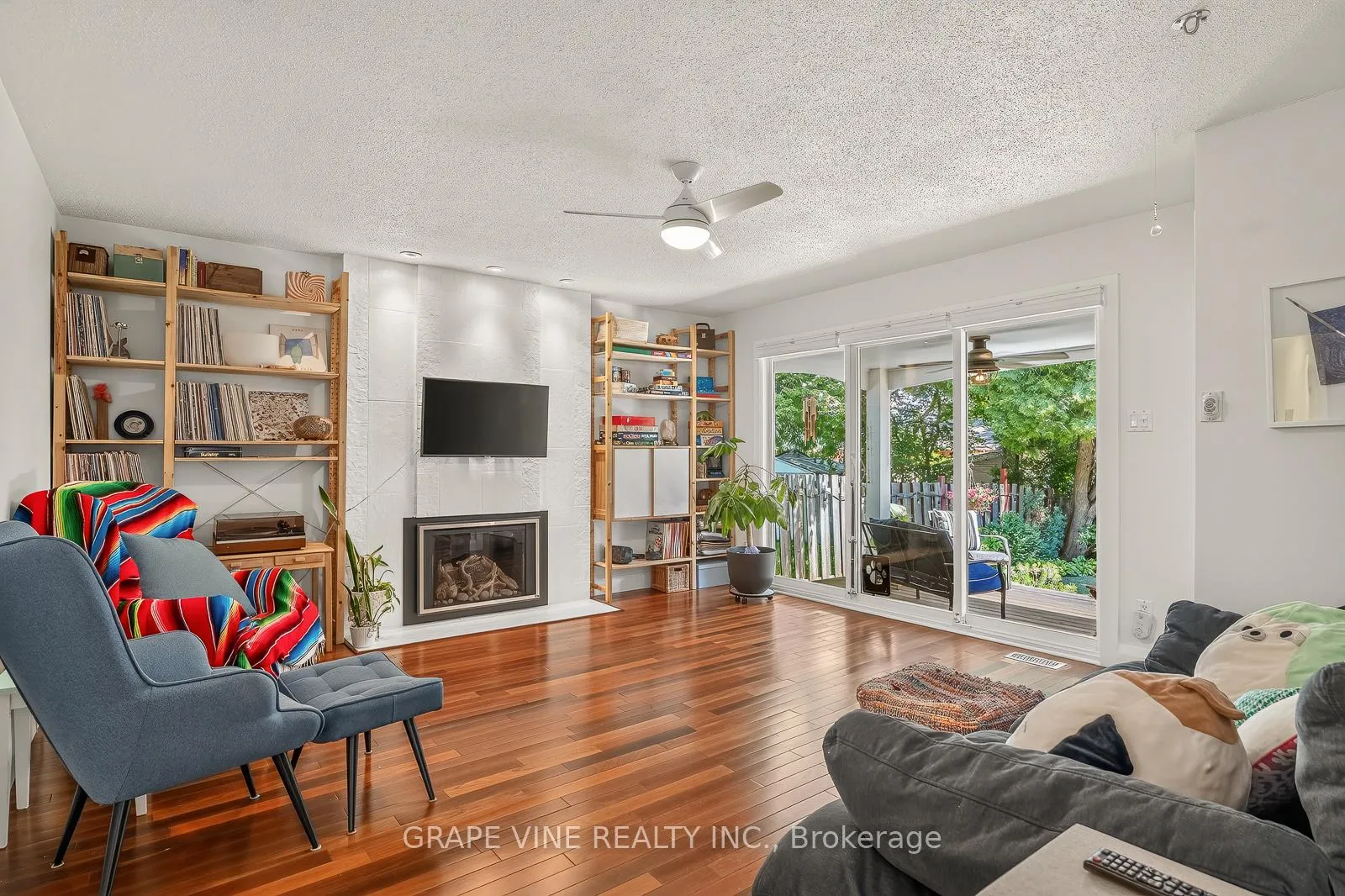 Photo 22 of 1961 Oakdean Crescent, Ottawa, Beacon Hill North — HOMEH