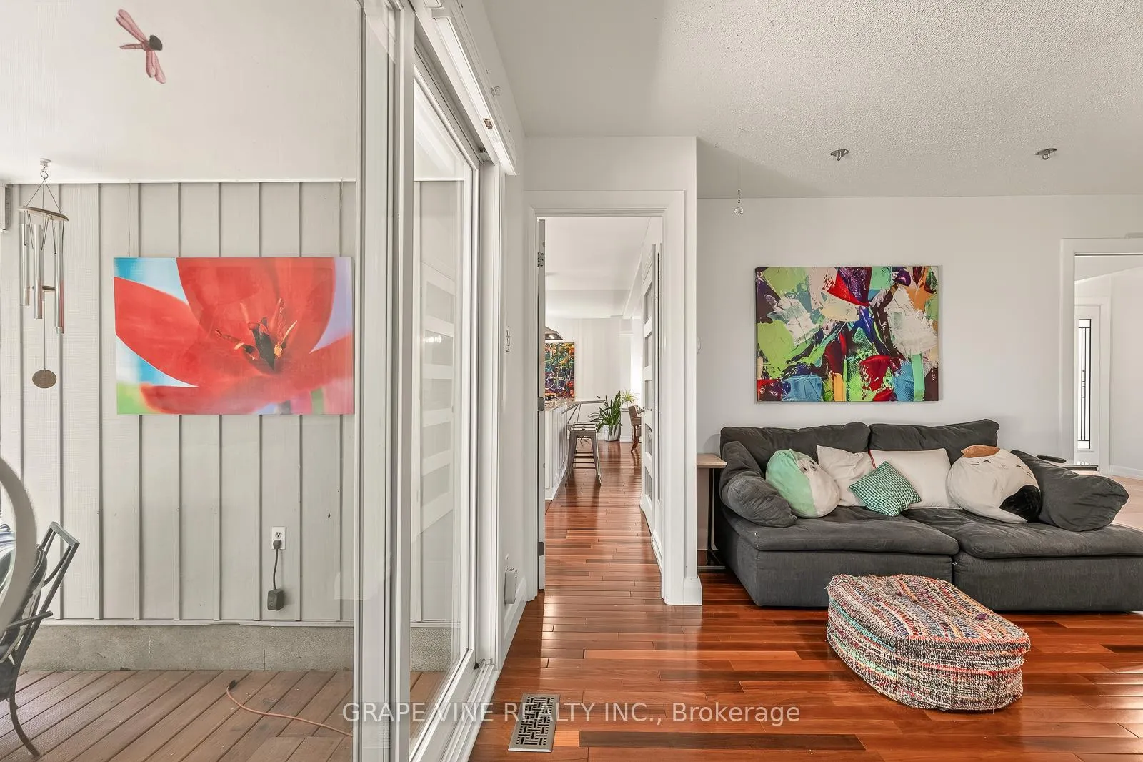 Photo 23 of 1961 Oakdean Crescent, Ottawa, Beacon Hill North — HOMEH