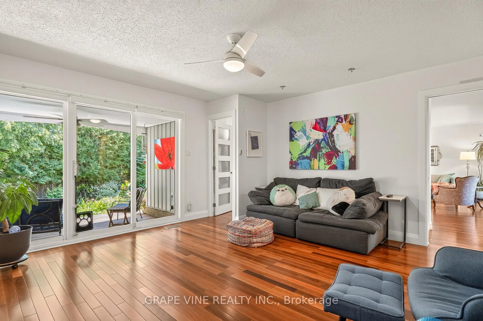 Photo 25 of 1961 Oakdean Crescent, Ottawa, Beacon Hill North — HOMEH