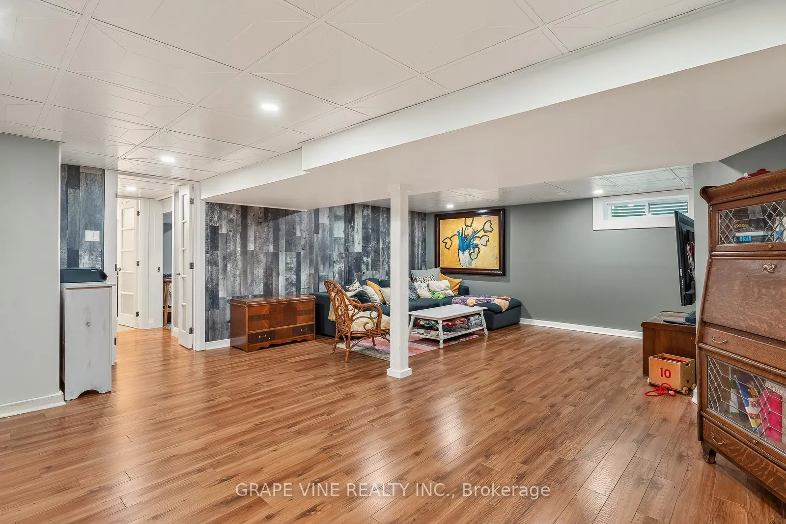 Photo 34 of 1961 Oakdean Crescent, Ottawa, Beacon Hill North — HOMEH