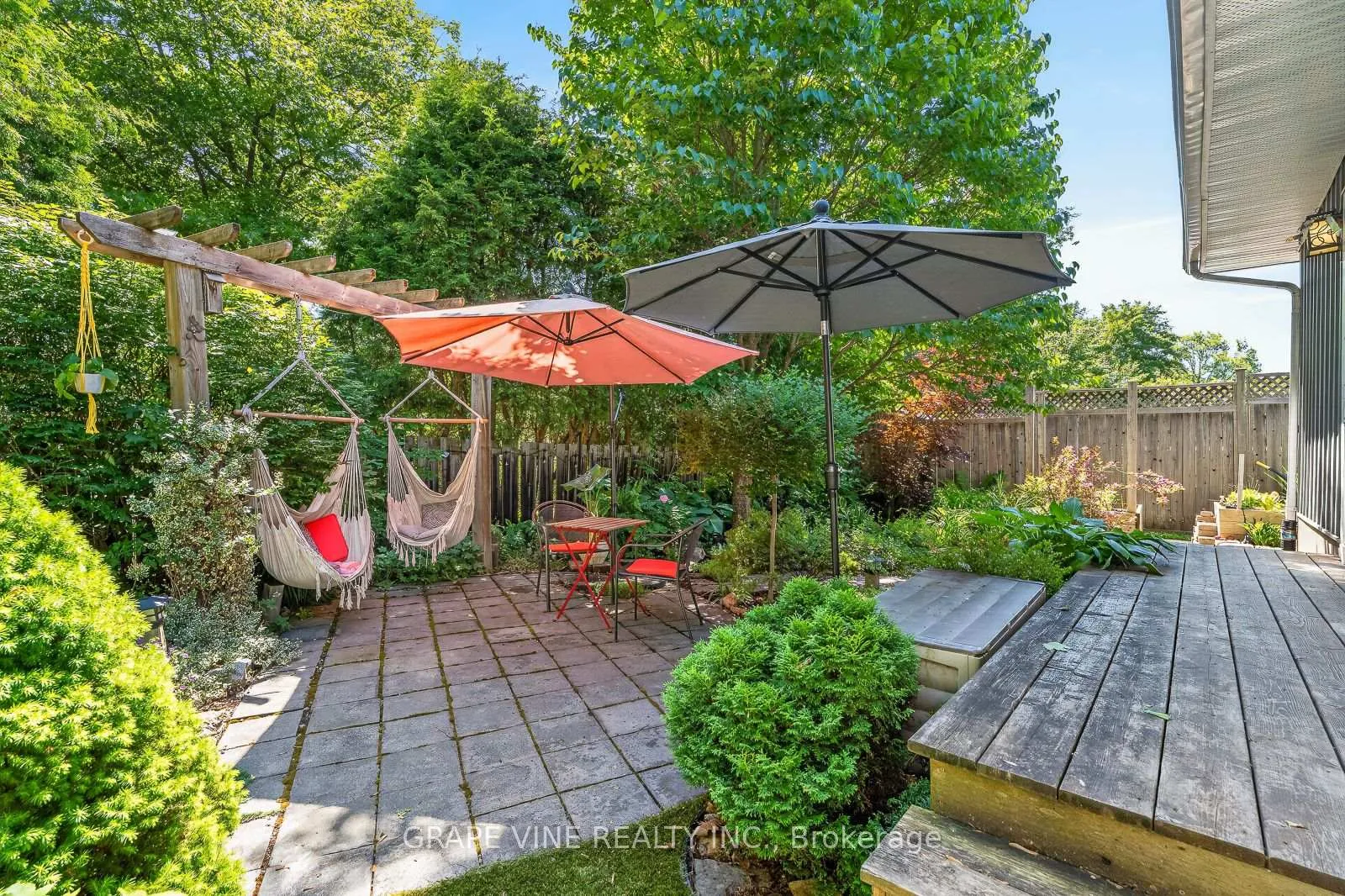 Photo 44 of 1961 Oakdean Crescent, Ottawa, Beacon Hill North — HOMEH