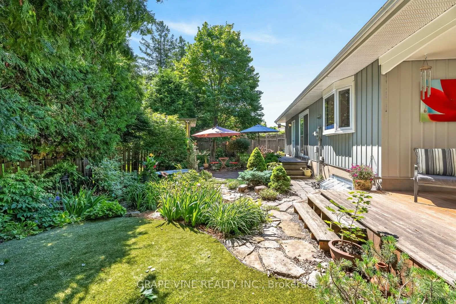 Photo 47 of 1961 Oakdean Crescent, Ottawa, Beacon Hill North — HOMEH