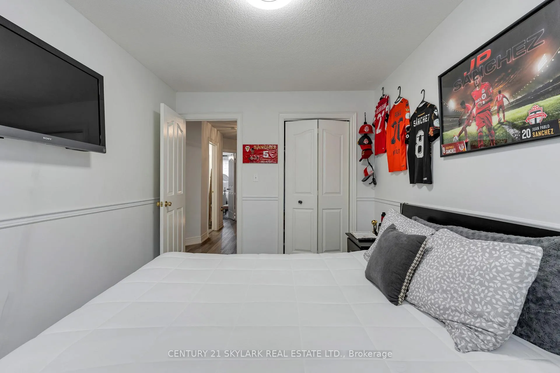 Photo 22 of 10 Cadham Boulevard, Hamilton, Broughton — HOMEH