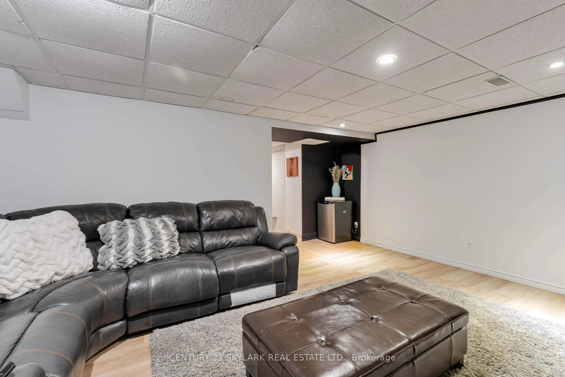 Photo 36 of 10 Cadham Boulevard, Hamilton, Broughton — HOMEH