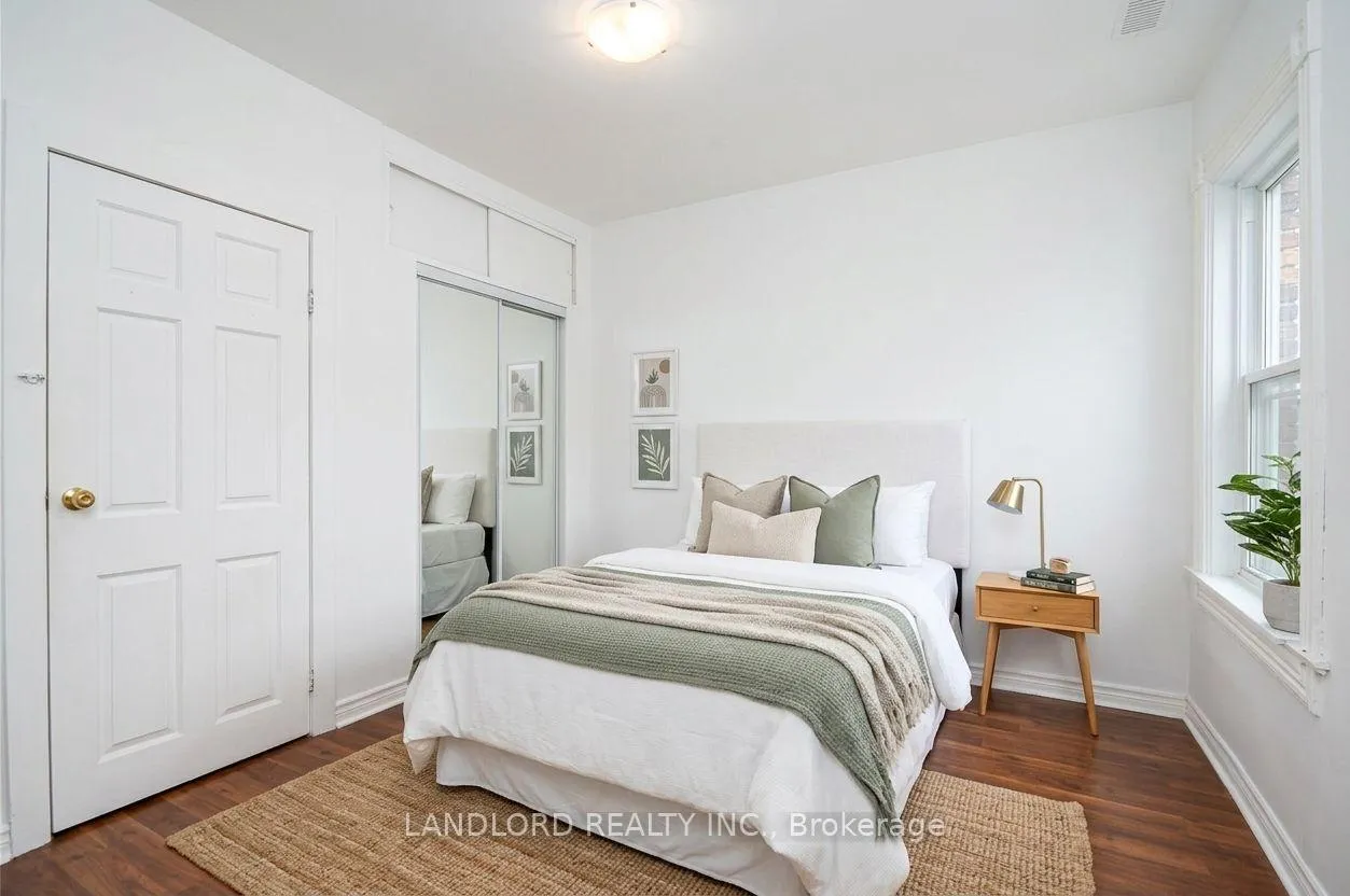 Photo 6 of Unit 2nd Fl, 25 Miller Street, Toronto, Weston-Pellam Park — HOMEH