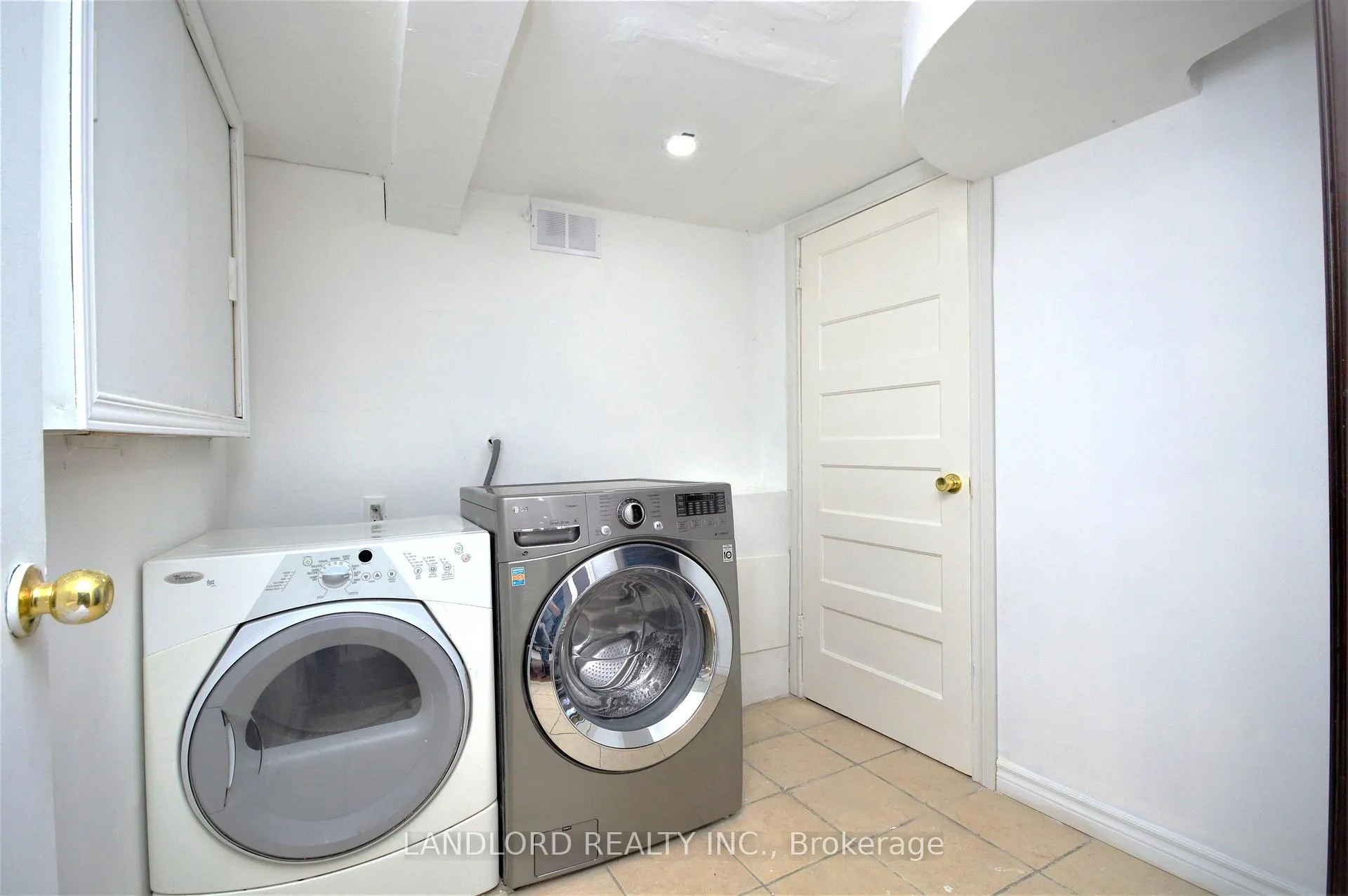 Photo 10 of Unit 2nd Fl, 25 Miller Street, Toronto, Weston-Pellam Park — HOMEH