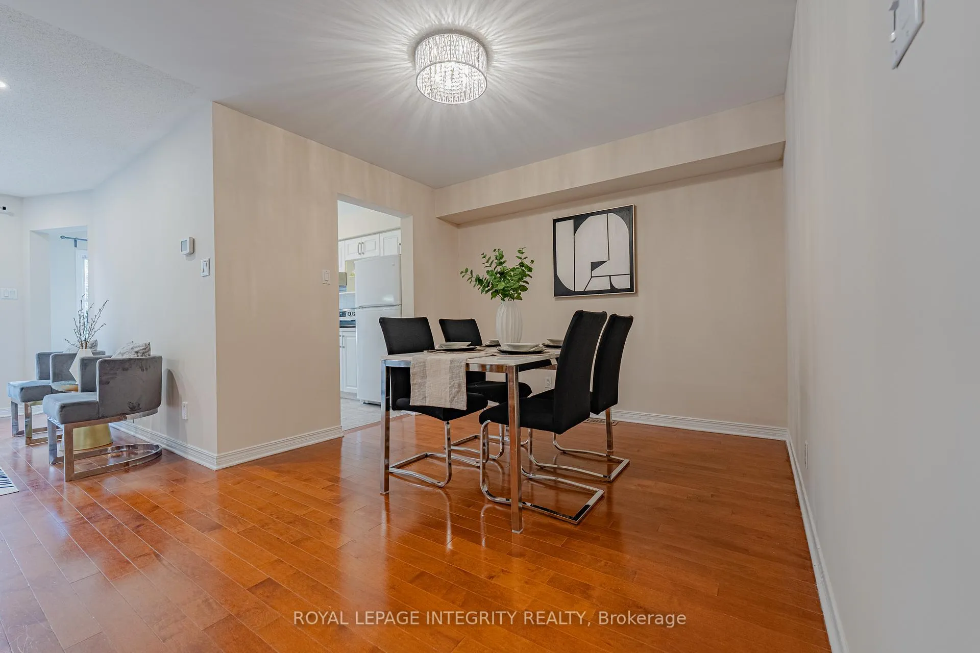 Photo 6 of 16 Redding Way, Ottawa, Centrepointe — HOMEH