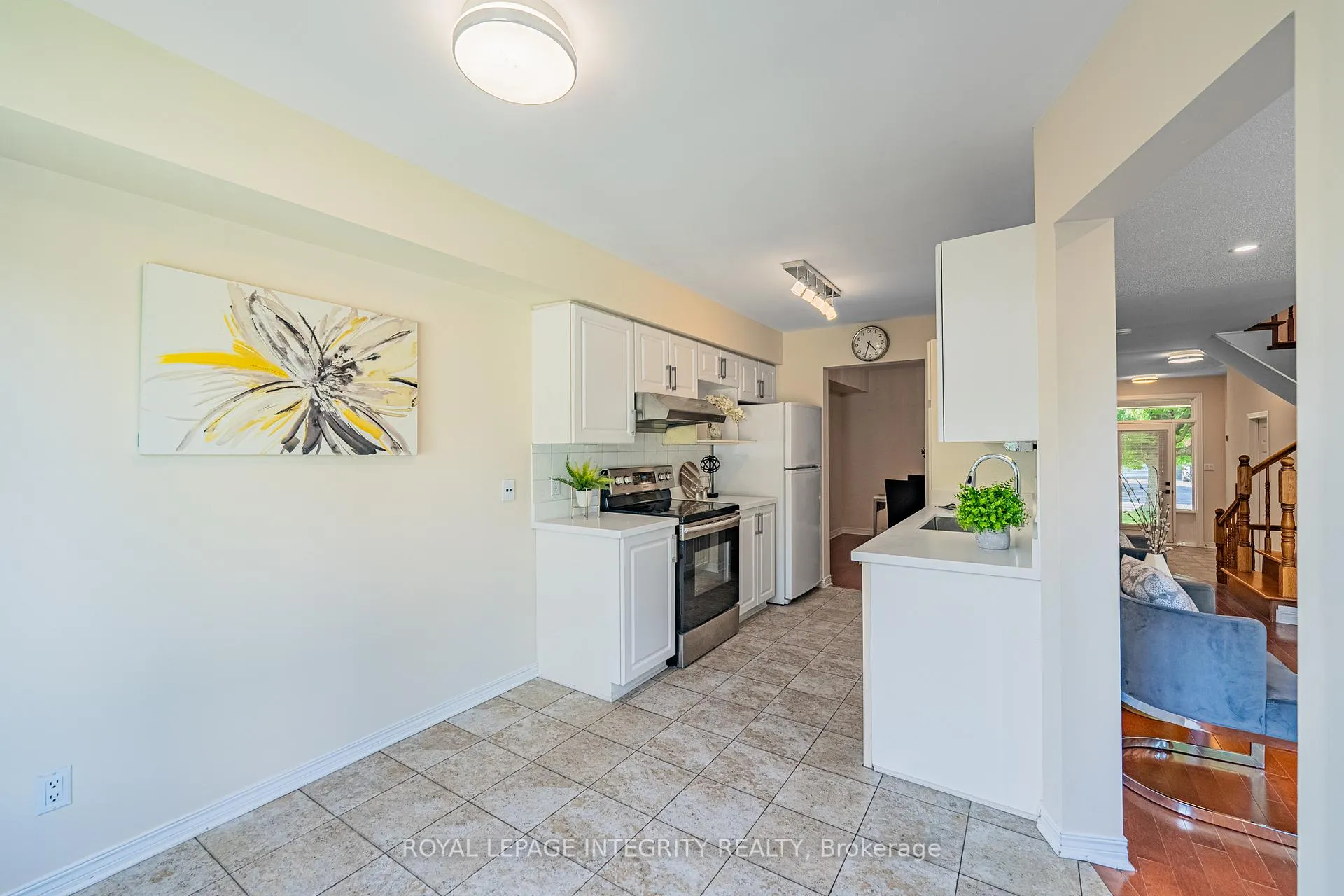 Photo 13 of 16 Redding Way, Ottawa, Centrepointe — HOMEH