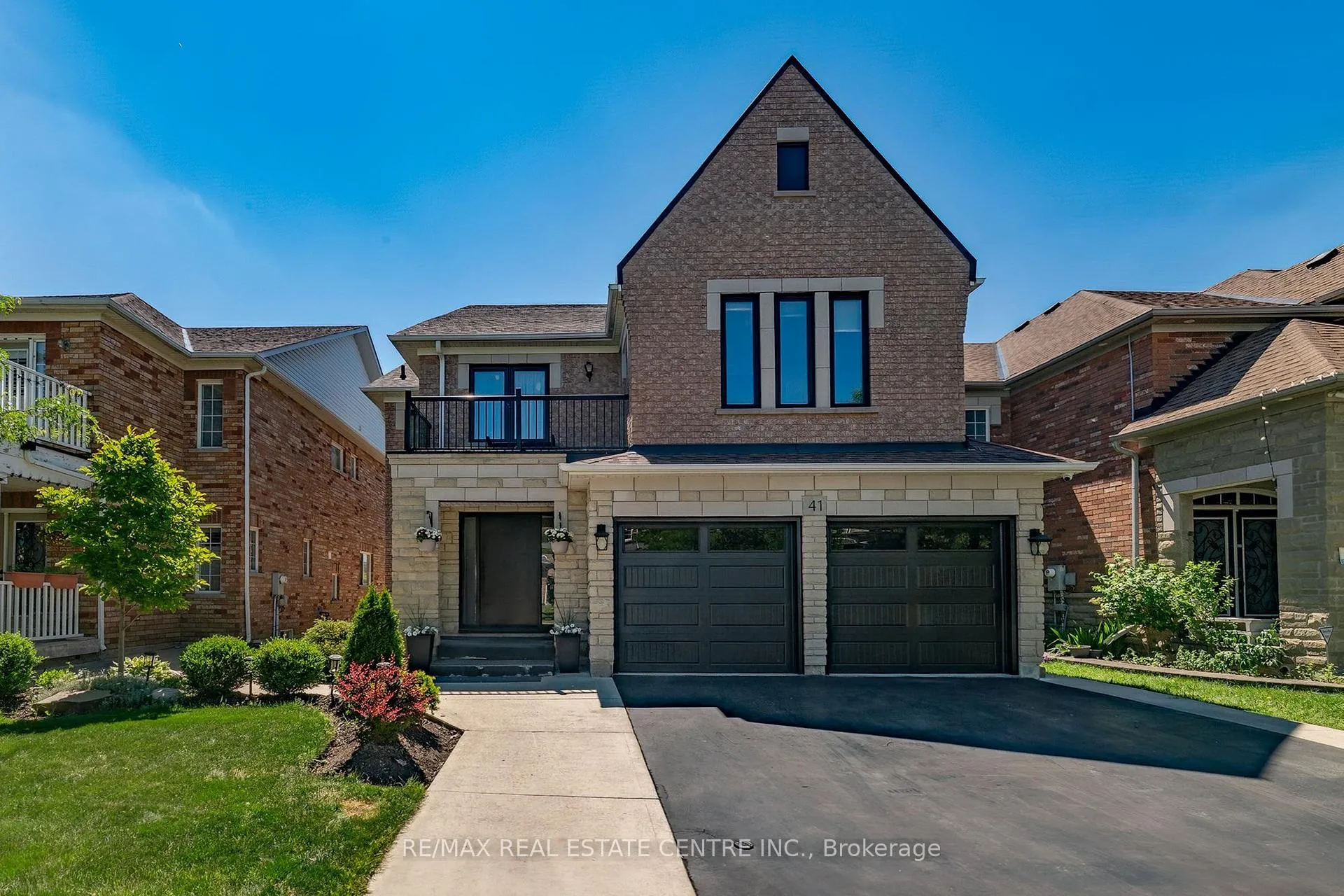 Front of 41 Ranchero Drive