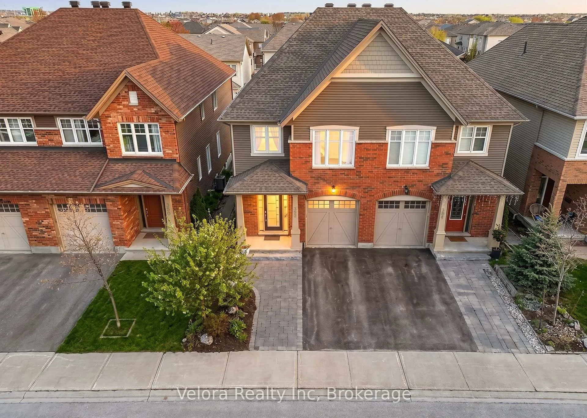 Photo 1 of 352 Warmstone Drive, Ottawa, Stittsville (North) — HOMEH
