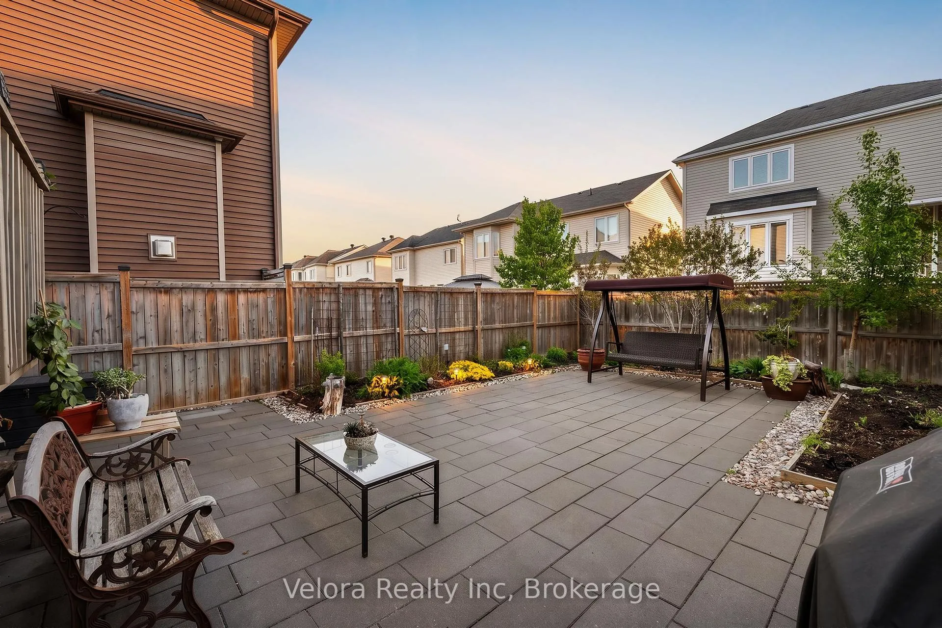 Photo 38 of 352 Warmstone Drive, Ottawa, Stittsville (North) — HOMEH
